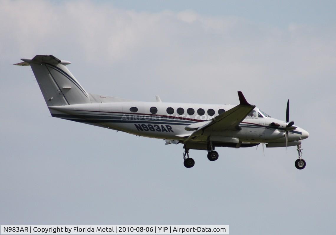 N983AR, 1999 Raytheon Aircraft Company B300 C/N FL-242, Beech 350