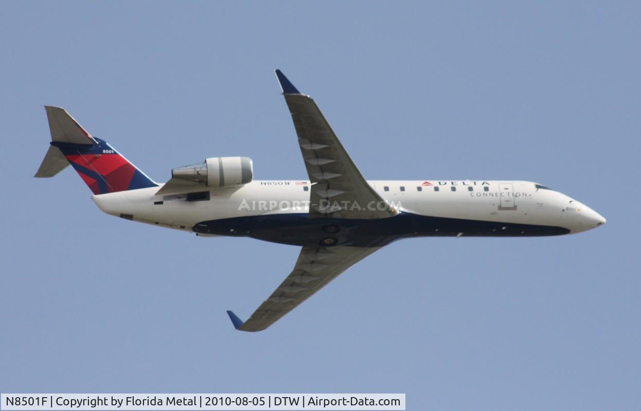 N8501F, 2001 Bombardier CRJ-200LR (CL-600-2B19) C/N 7501, Pinnacle CRJ-200