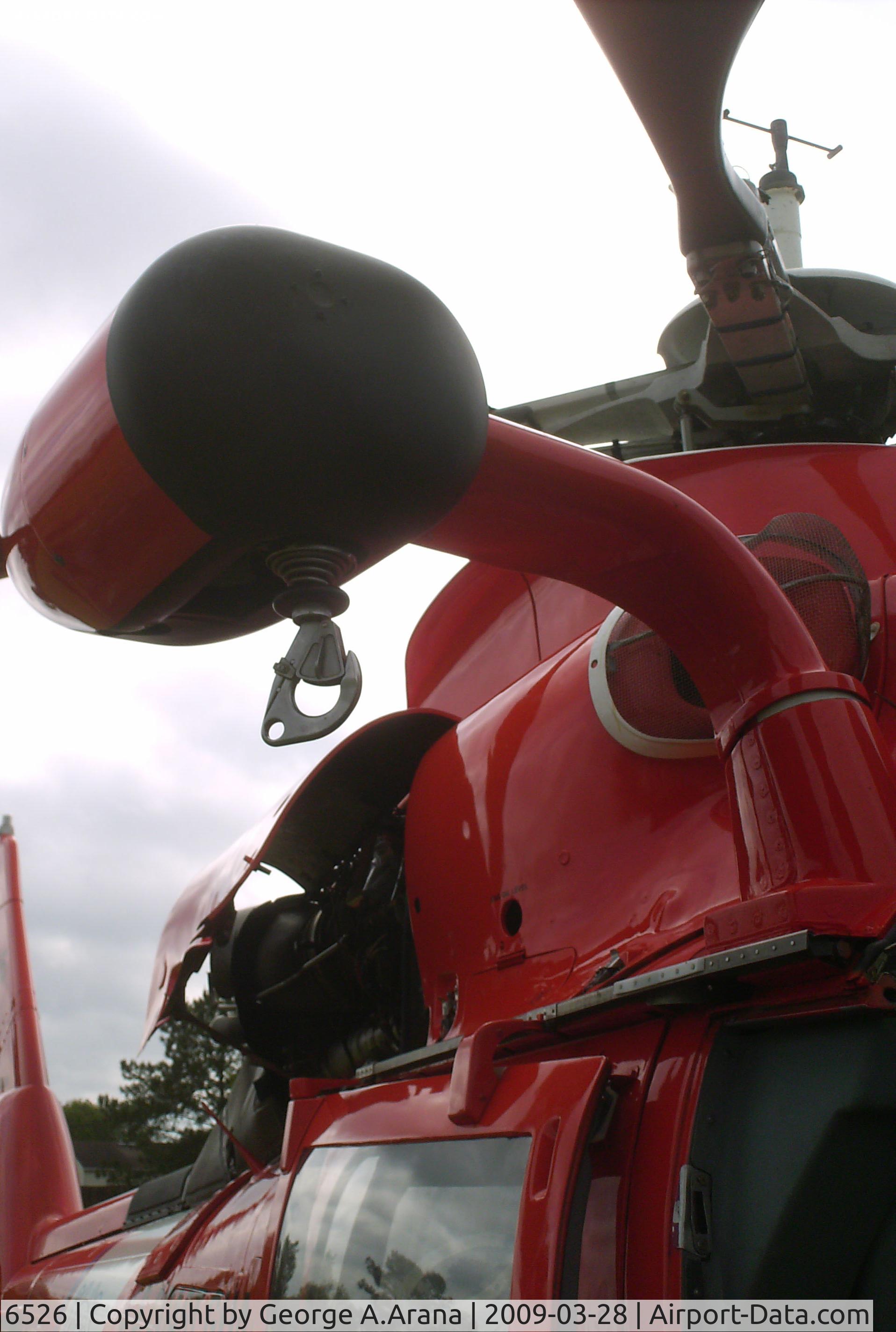 6526, Aerospatiale HH-65C Dolphin C/N 6044, Rescue hoist and hook