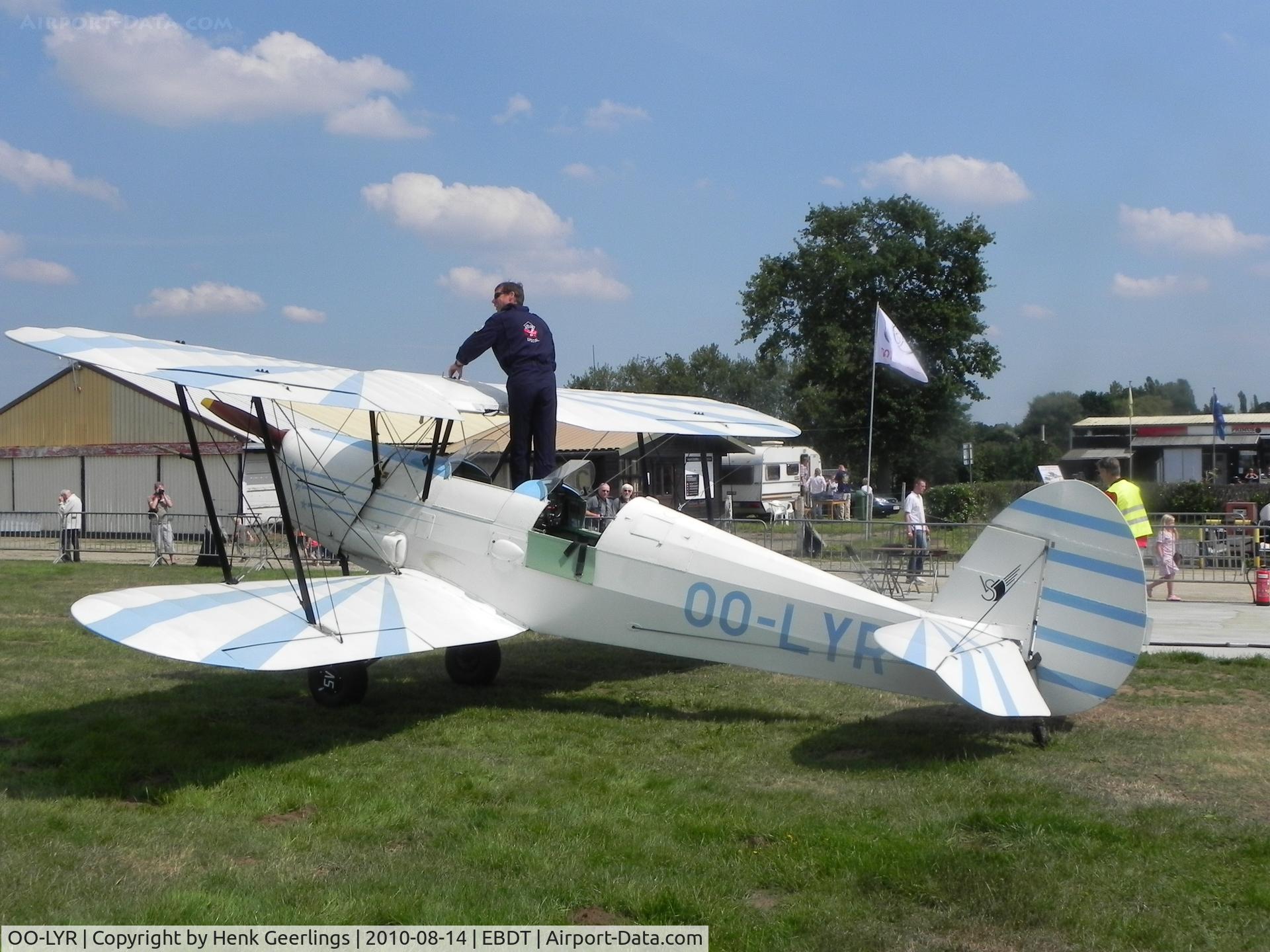OO-LYR, Stampe-Vertongen SV-4C C/N 109, Schaffen - Diest , Belgium. Oldtimer Fly- In August 2010