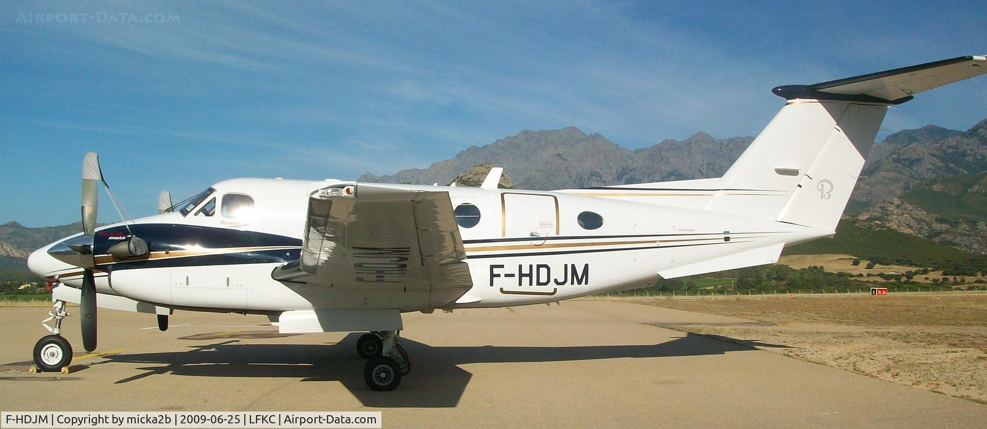 F-HDJM, 2008 Hawker Beechcraft B200GT King Air C/N BY-55, Parked.
