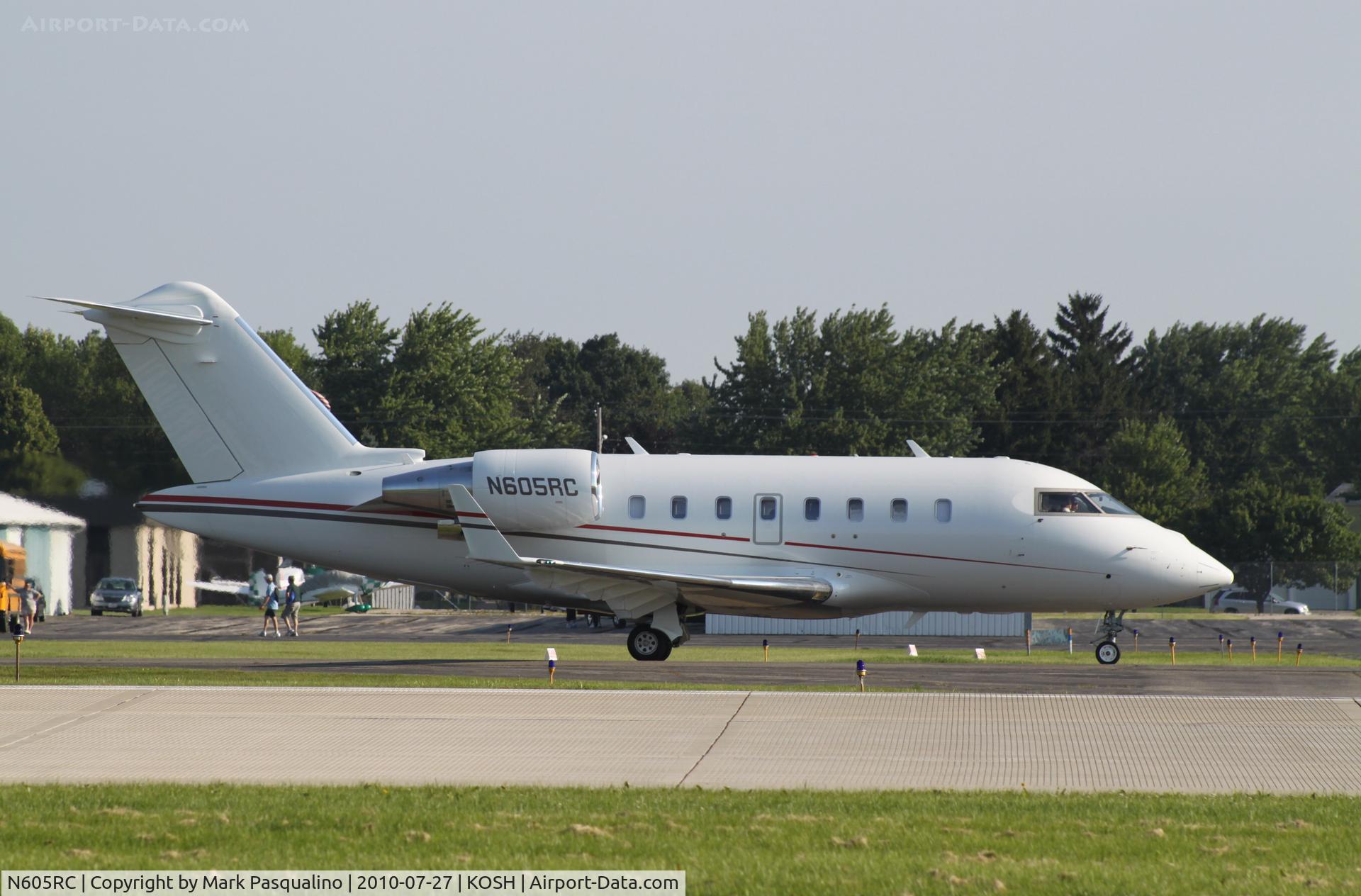 N605RC, 2009 Bombardier Challenger 605 (CL-600-2B16) C/N 5800, CL-600-2B16