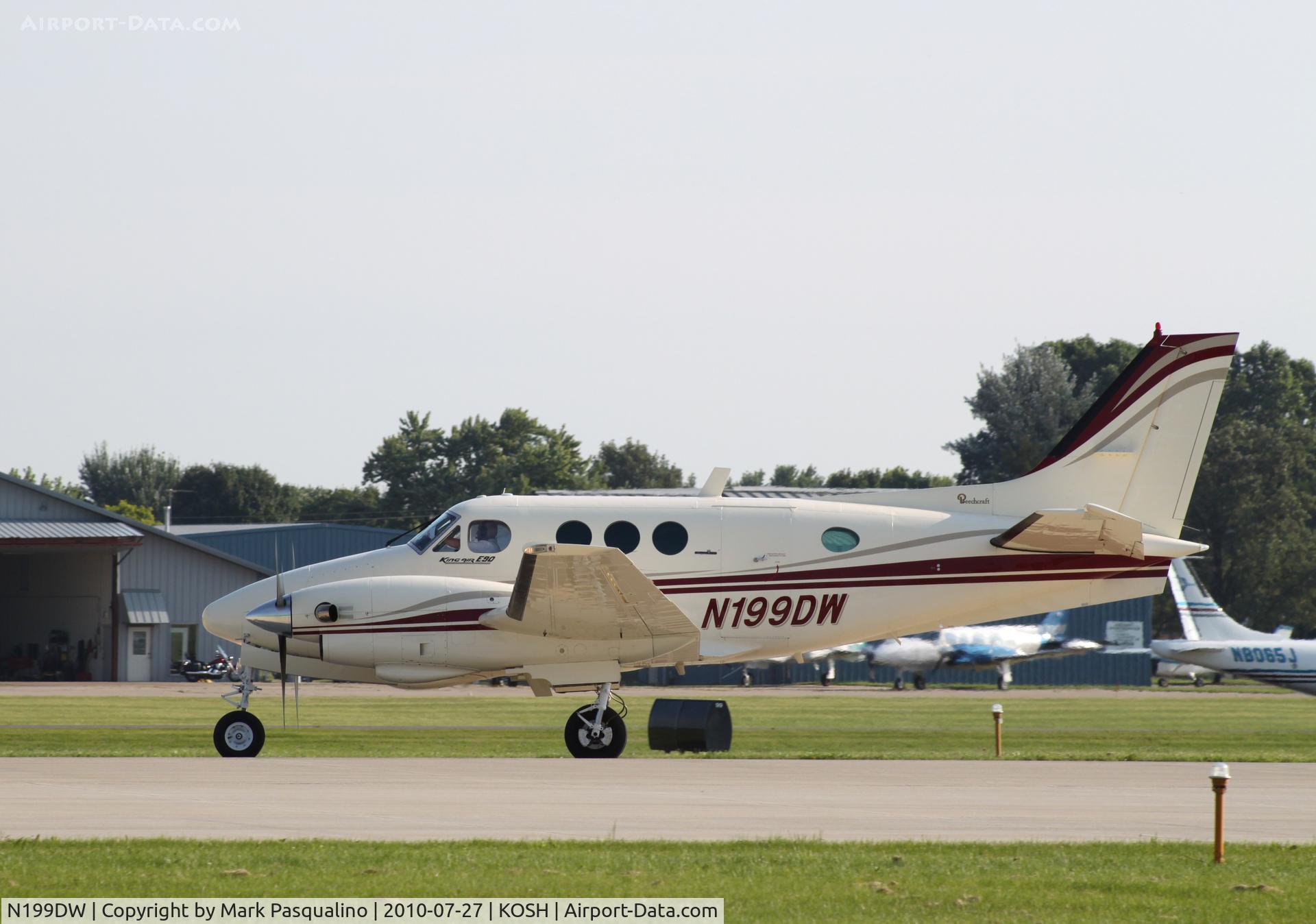 N199DW, 1980 Beech E90 King Air C/N LW-338, Beech E90