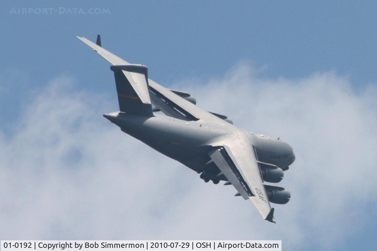 01-0192, 2001 Boeing C-17A Globemaster III C/N P-92, Arriving at Airventure 2010 - Oshkosh, Wisconsin