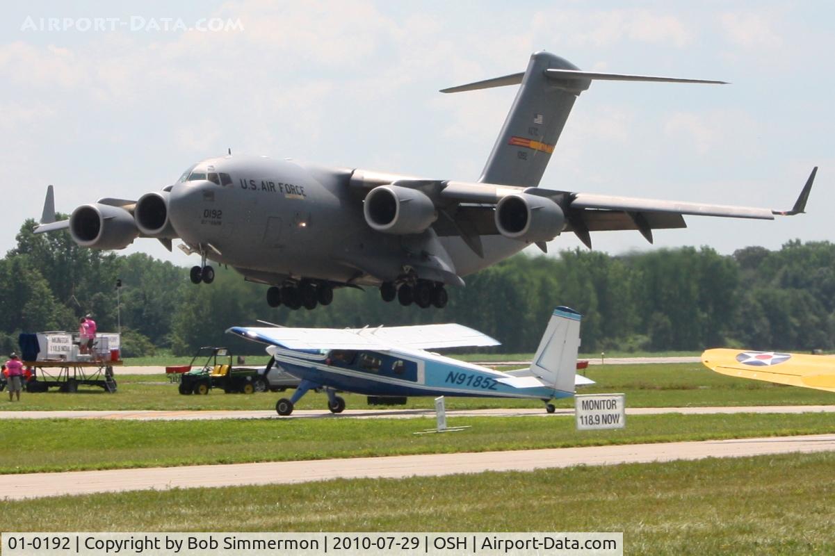 01-0192, 2001 Boeing C-17A Globemaster III C/N P-92, Arriving at Airventure 2010 - Oshkosh, Wisconsin