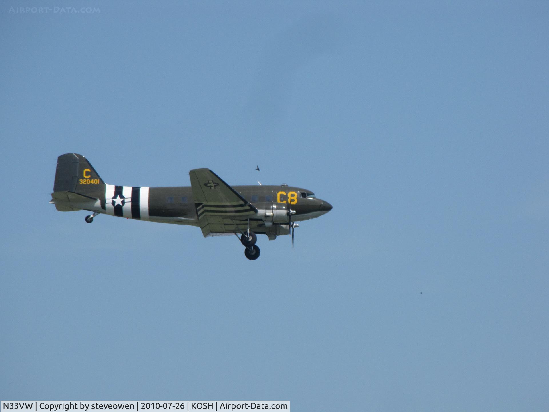 N33VW, 1943 Douglas DC3C-S1C3G (C-47A) C/N 20401, part of Mass Arv of DC-3's EAA Airshow 2010