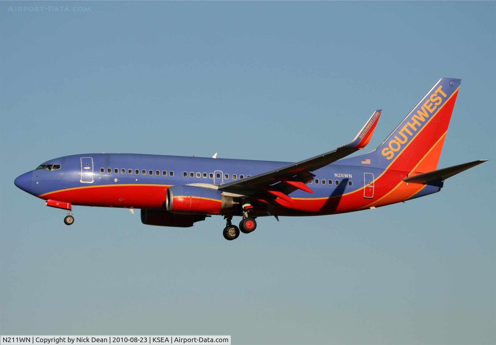 N211WN, 2005 Boeing 737-7H4 C/N 34163, KSEA
