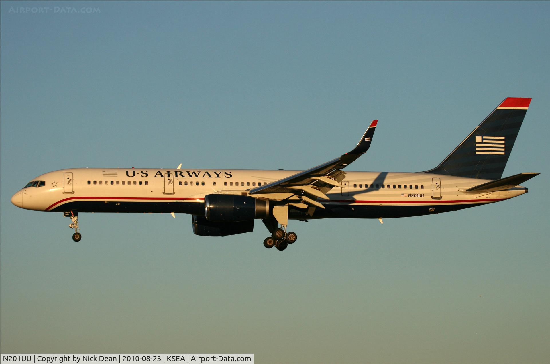 N201UU, 1995 Boeing 757-2B7 C/N 27810, KSEA