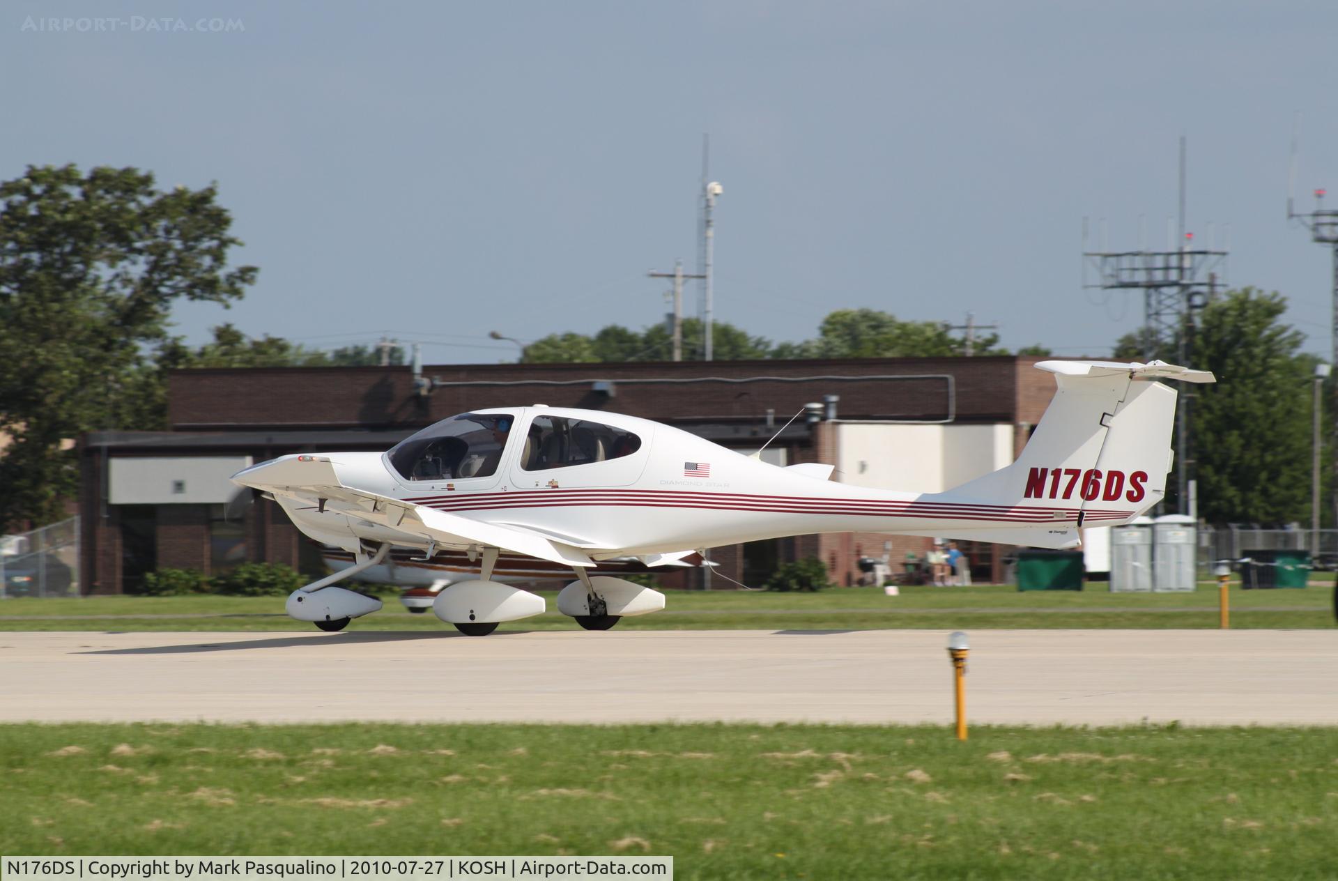 N176DS, 2004 Diamond DA-40 Diamond Star C/N 40.376, DA 40