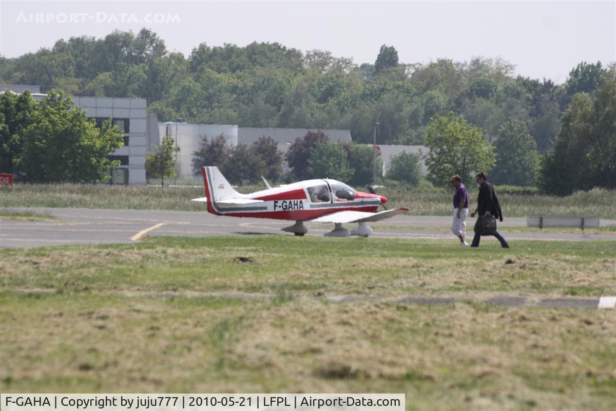 F-GAHA, Robin DR-400-140B Major C/N 1169, at Logne