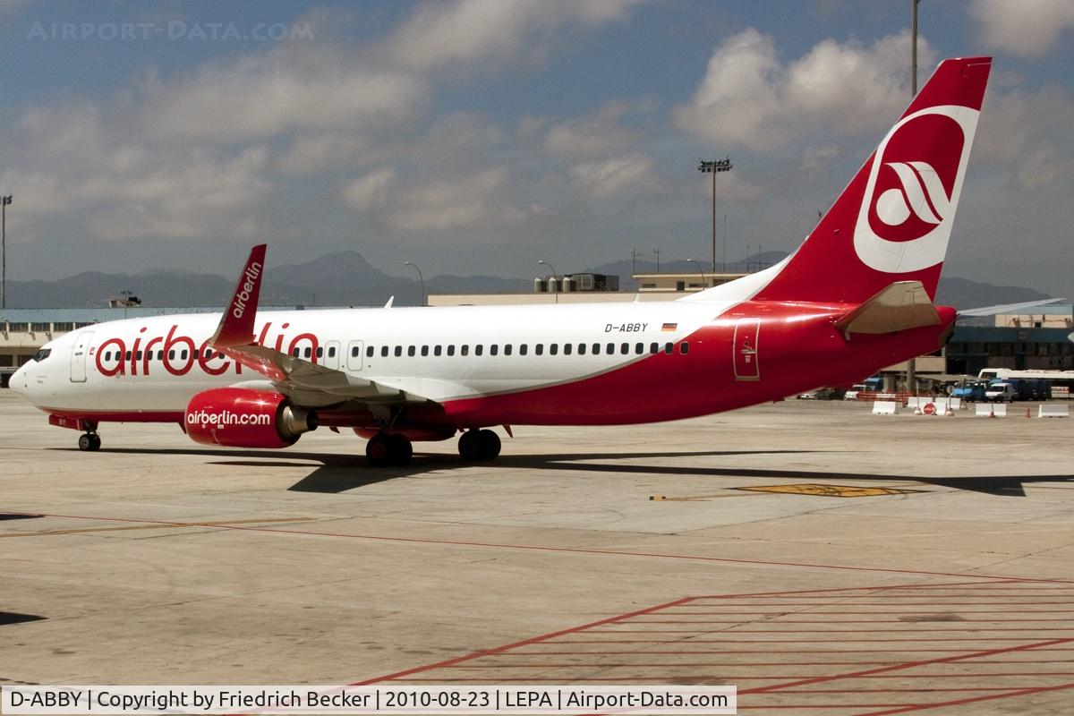 D-ABBY, 2007 Boeing 737-86J C/N 34970, taxying to the gate