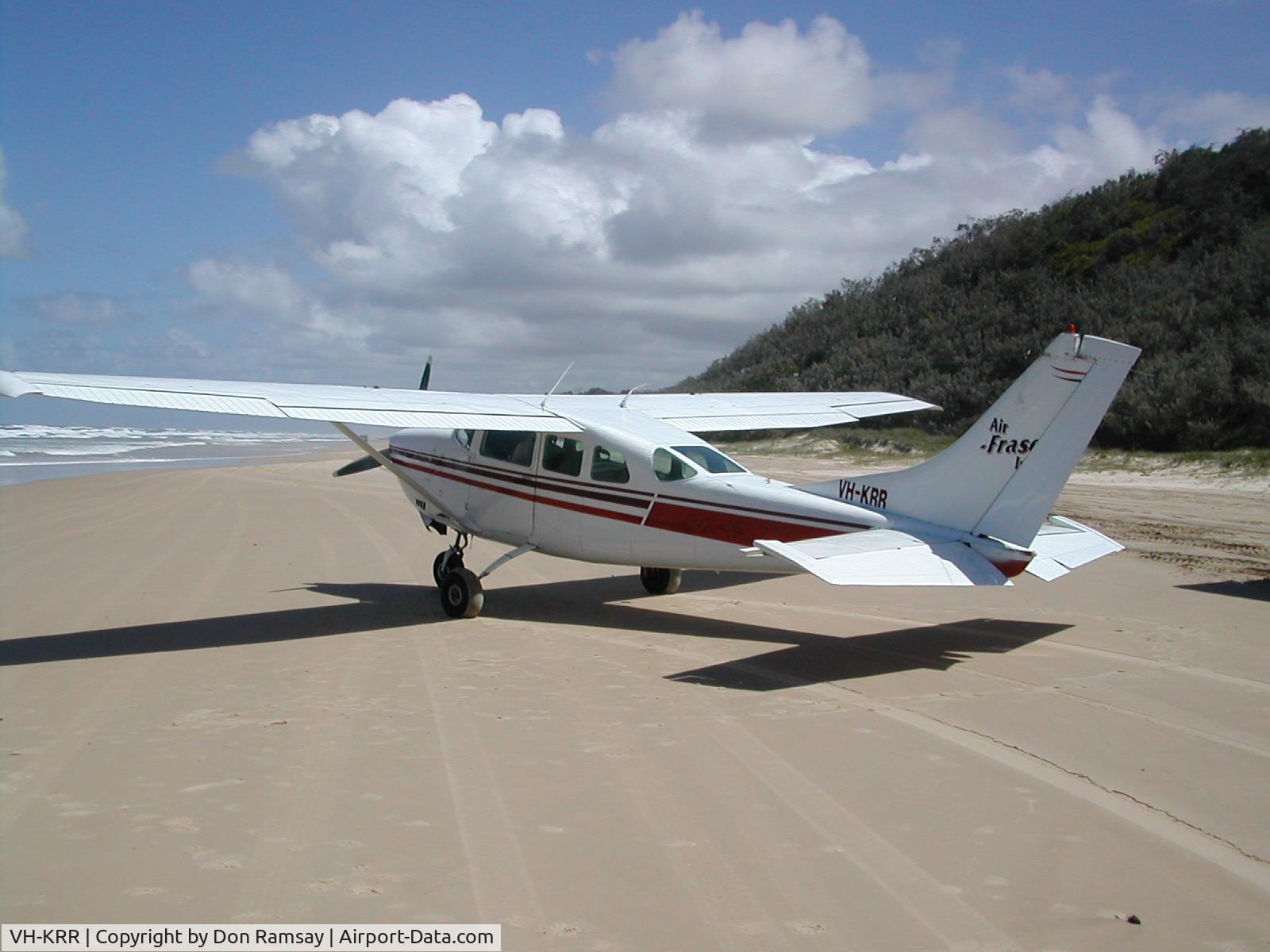 VH-KRR, 1976 Cessna U206F Stationair C/N U20603210, Fraser Island 2003
