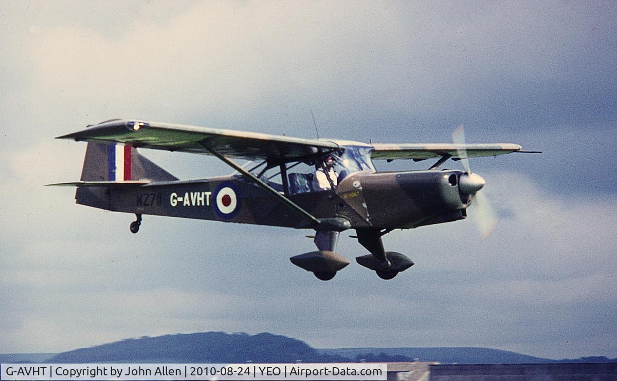 G-AVHT, 1954 Auster AOP.9 C/N B5/10/36, Taken at Air Show (probably RNAS, Yeovilton)