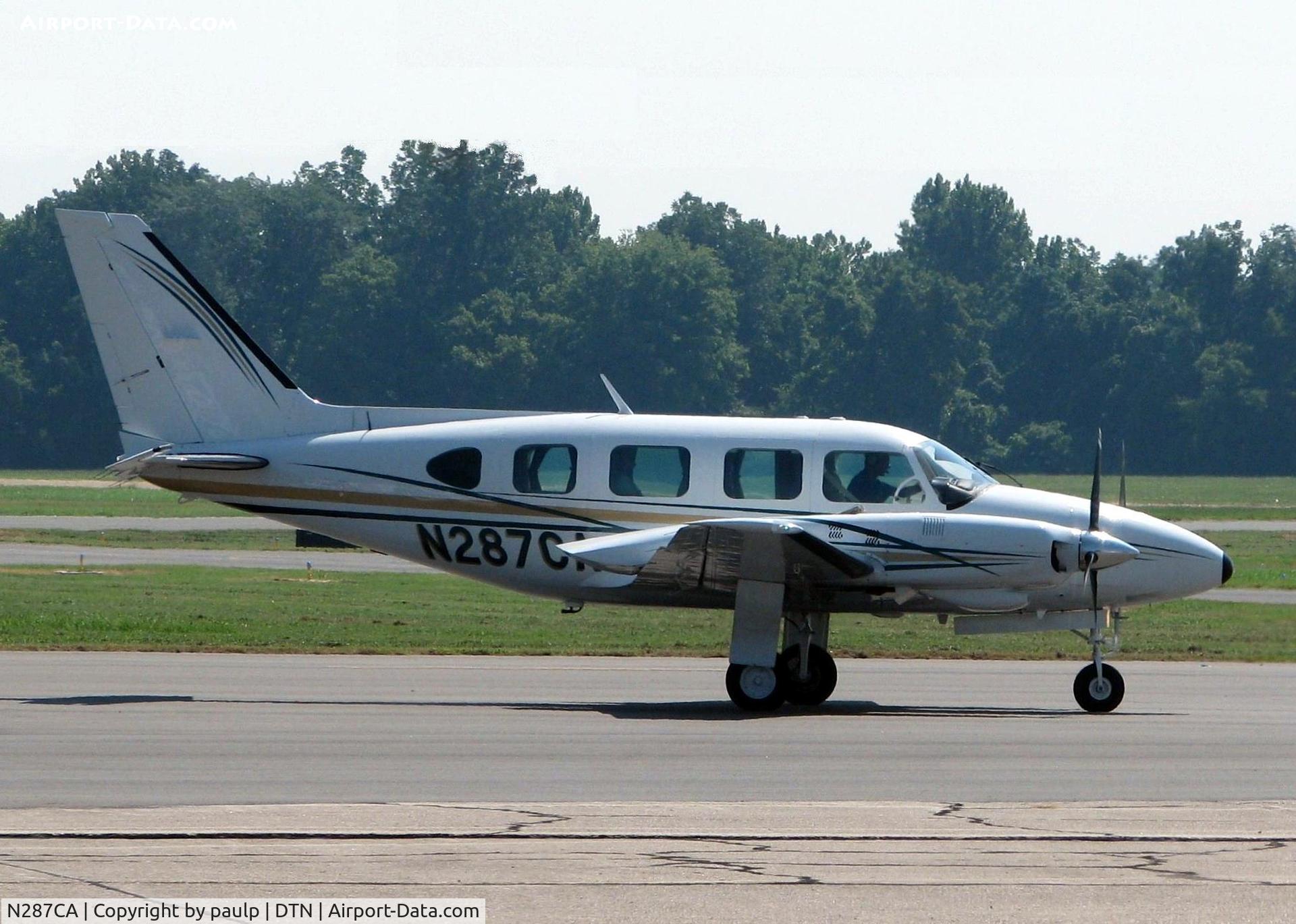 N287CA, 1977 Piper PA-31-325 Navajo C/R C/N 31-7712103, At Downtown Shreveport.
