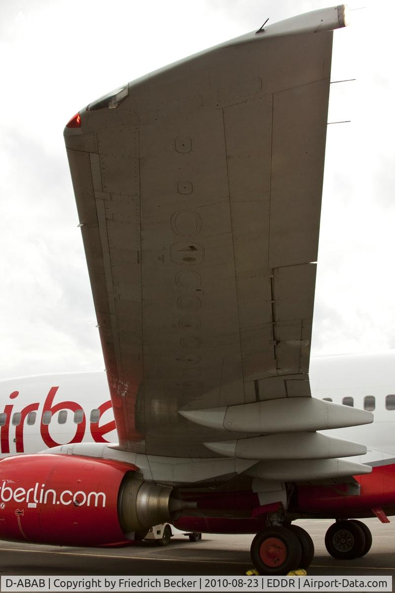 D-ABAB, 2001 Boeing 737-76Q C/N 30277, broad wing of a B737-700
