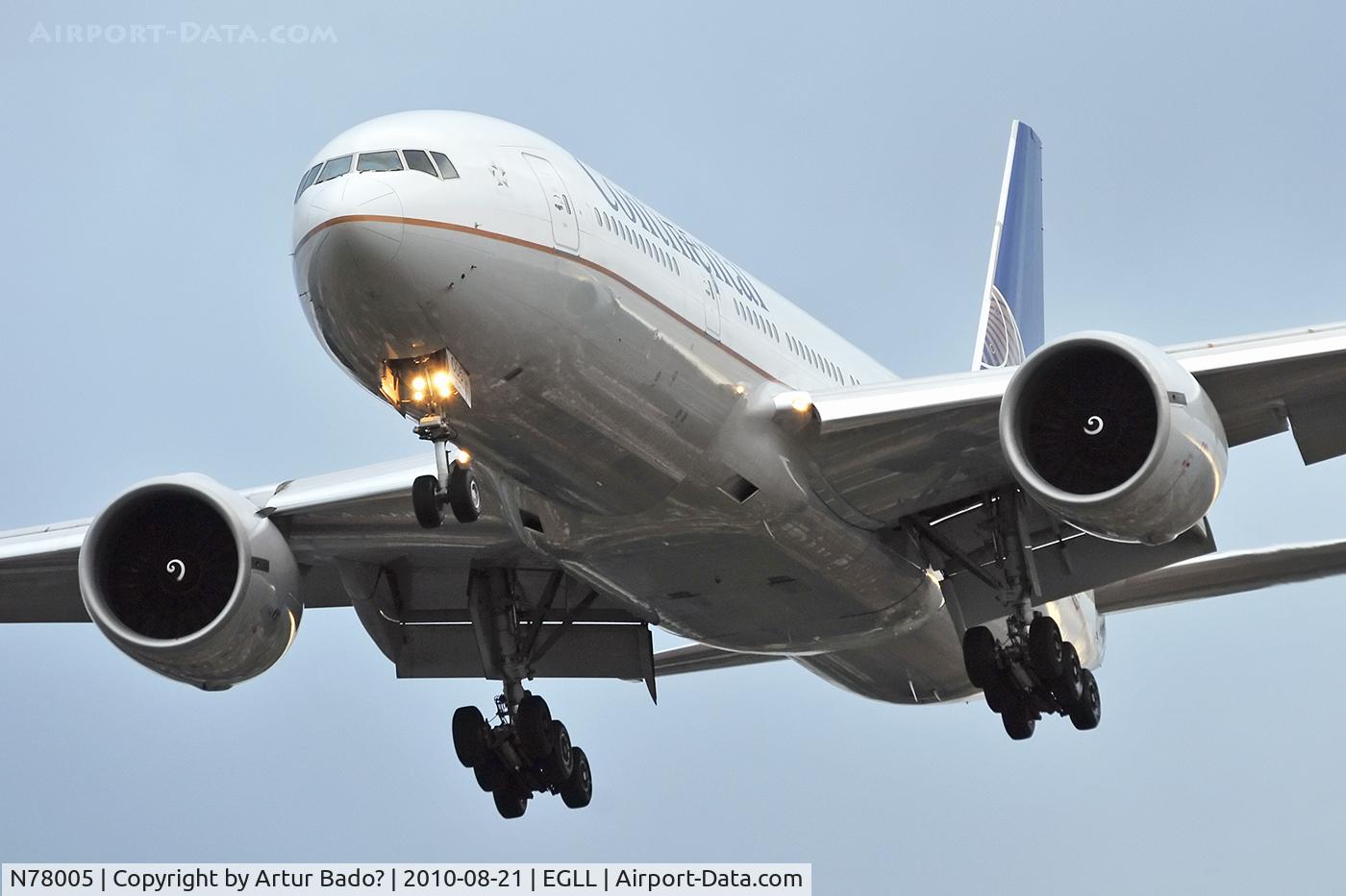 N78005, 1998 Boeing 777-224 C/N 27581, Continental