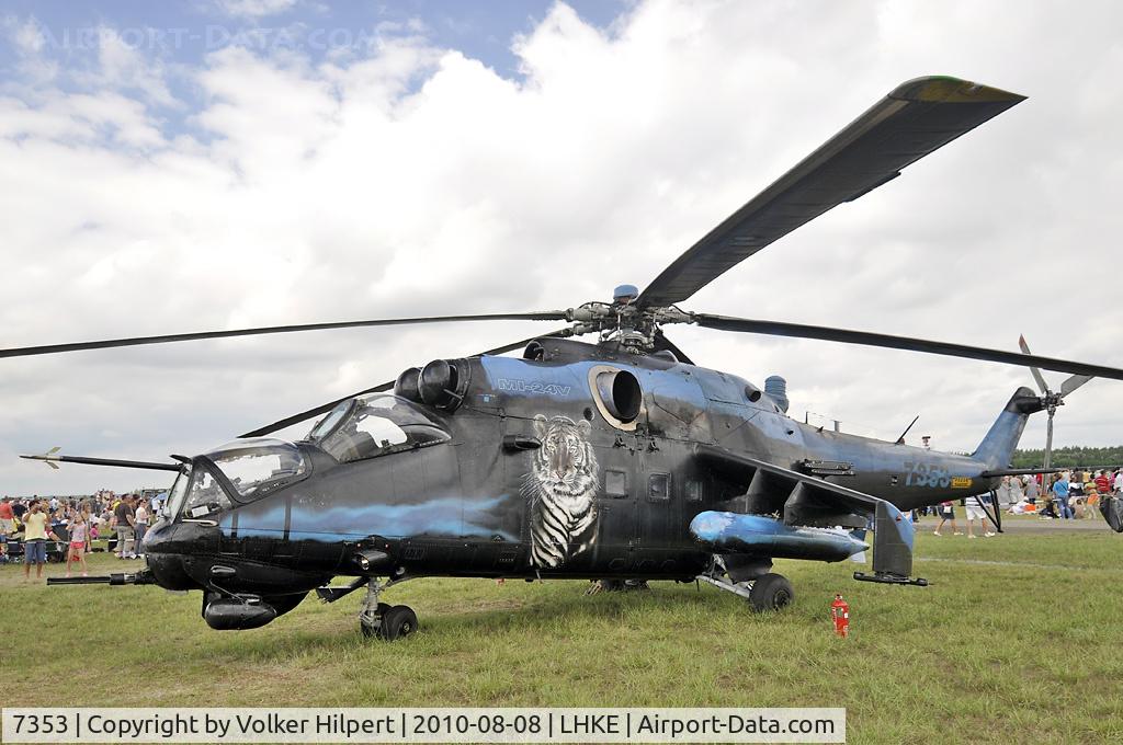 7353, Mil Mi-24V Hind E C/N 087353, Tiger camouflage