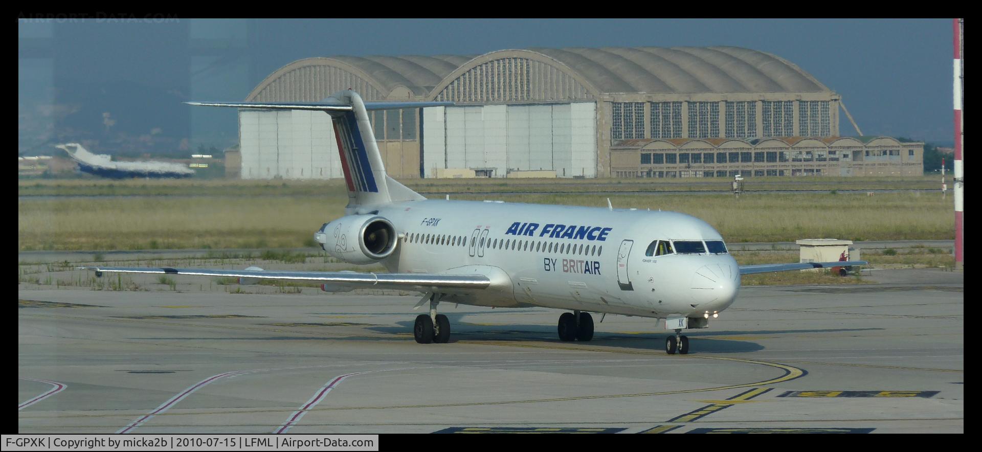 F-GPXK, 1991 Fokker 100 (F-28-0100) C/N 11329, Arrival after landing.