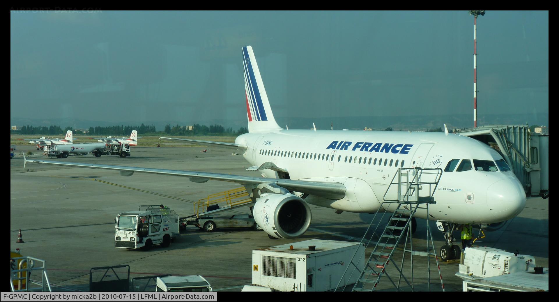 F-GPMC, 1996 Airbus A319-113 C/N 608, Parked.