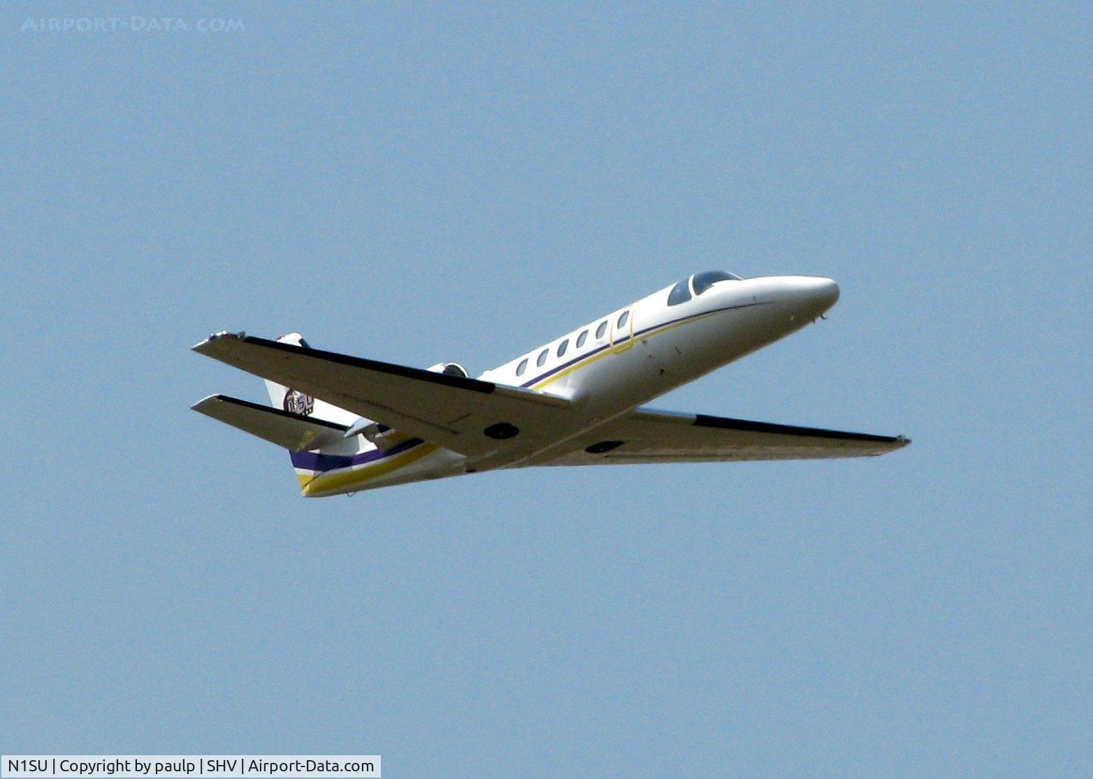 N1SU, 2005 Cessna 550 Citation Bravo C/N 550-1119, Off of runway 05 at Shreveport Regional.