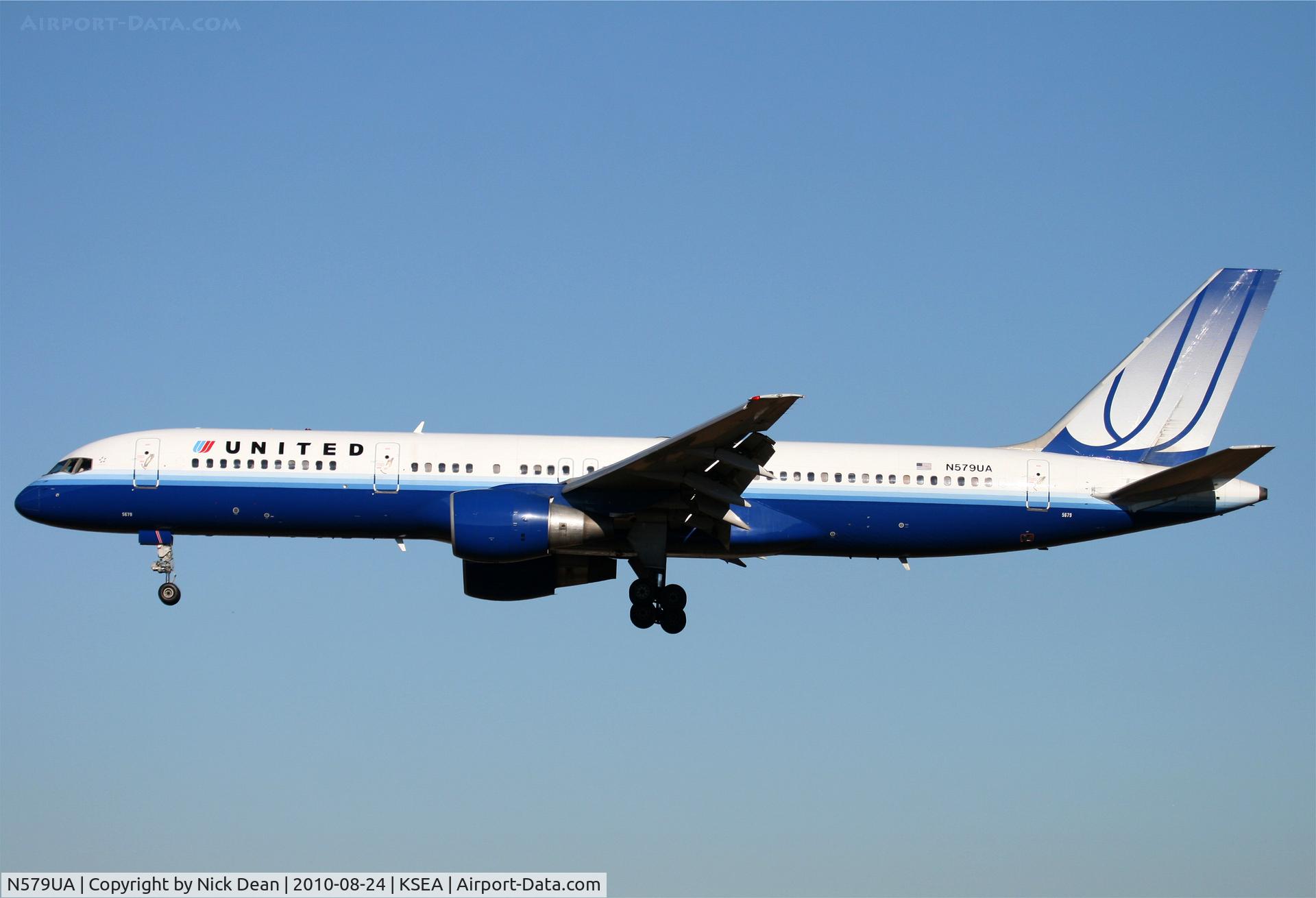 N579UA, 1993 Boeing 757-222 C/N 26697, KSEA