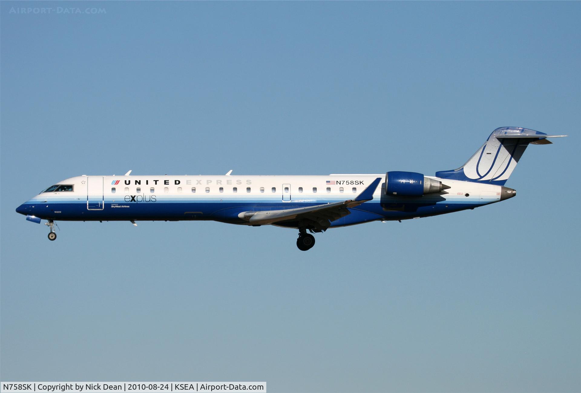 N758SK, 2005 Bombardier CRJ-701ER (CL-600-2C10) Regional Jet C/N 10222, KSEA