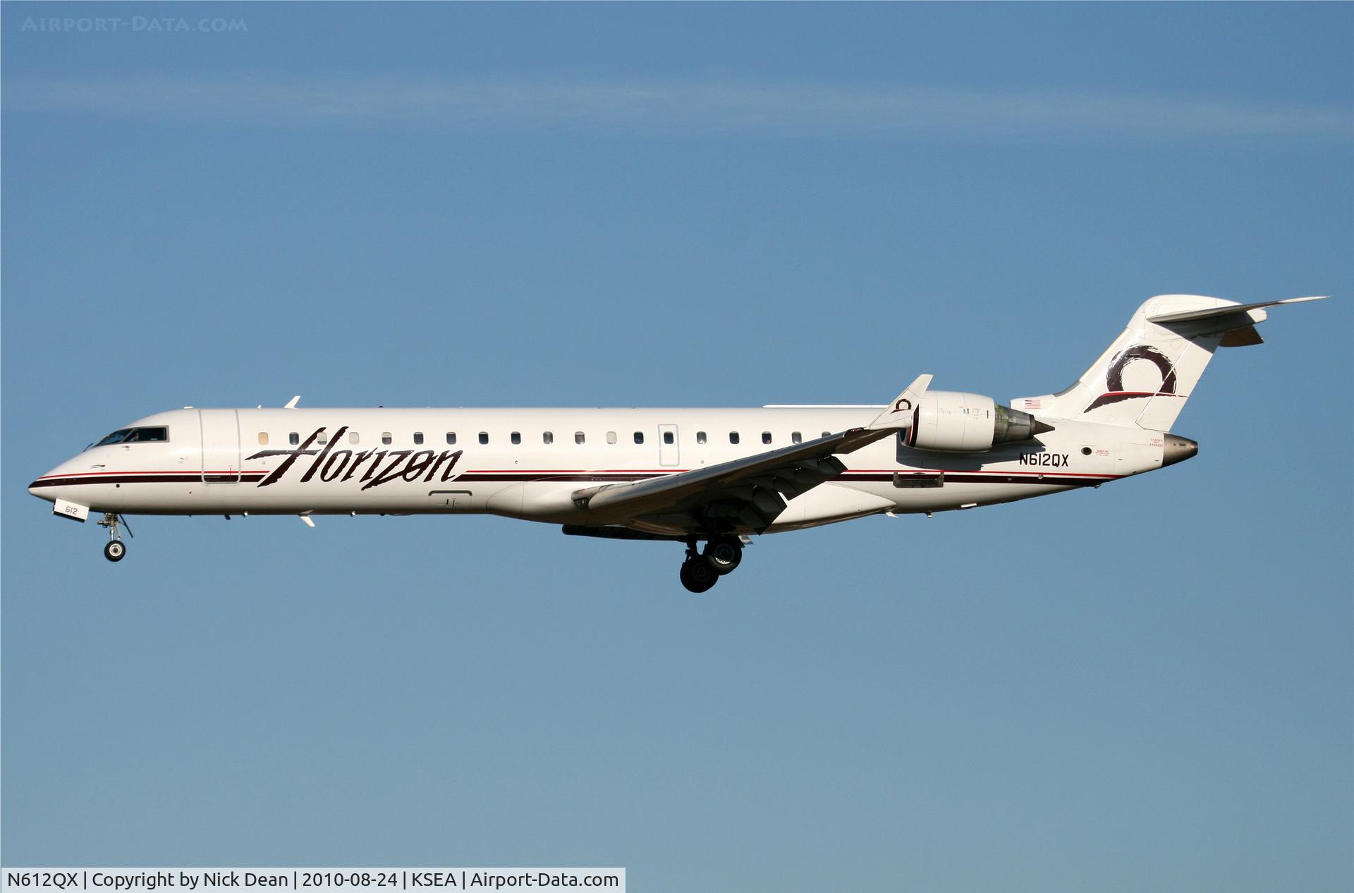 N612QX, 2002 Bombardier CRJ-701 (CL-600-2C10) Regional Jet C/N 10042, KSEA