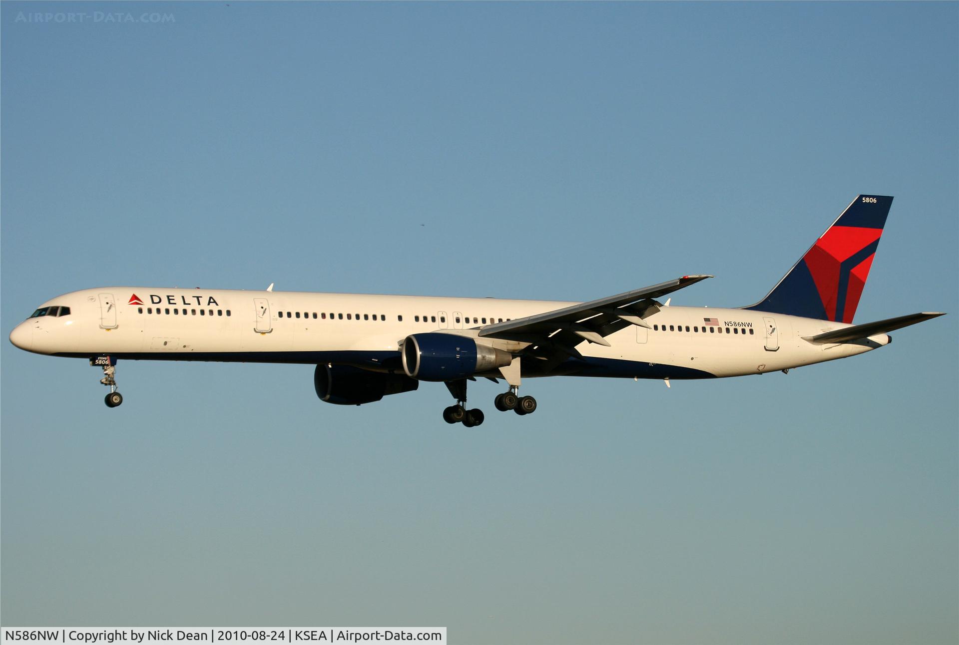 N586NW, 2002 Boeing 757-351 C/N 32987, KSEA Delta 1853 arriving 34L from KMSP