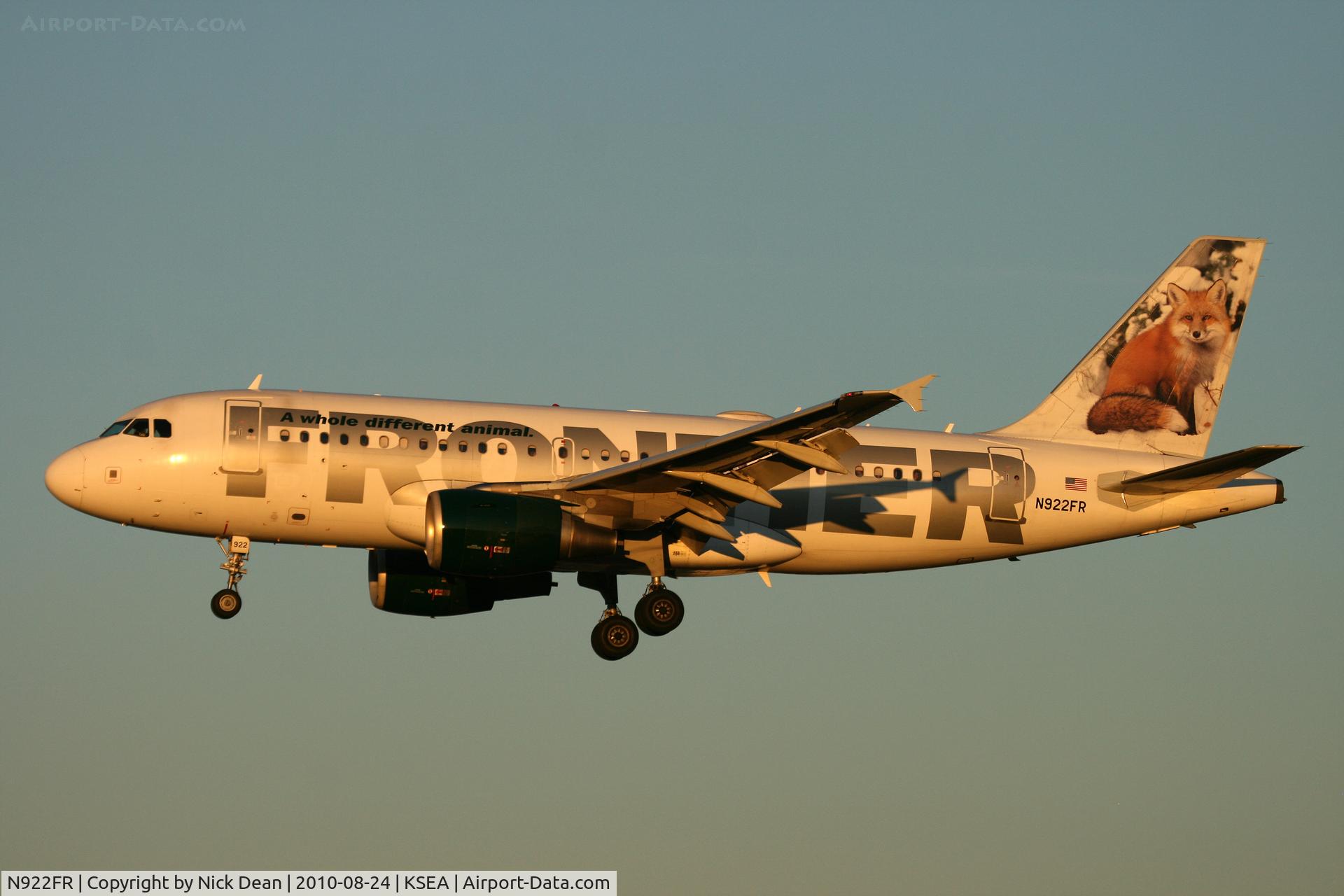 N922FR, 2003 Airbus A319-111 C/N 2012, KSEA Frontier 843 arriving 34L from KDEN
