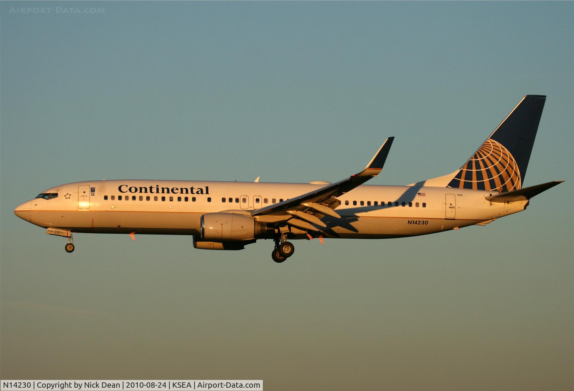 N14230, 1999 Boeing 737-824 C/N 28794, KSEA