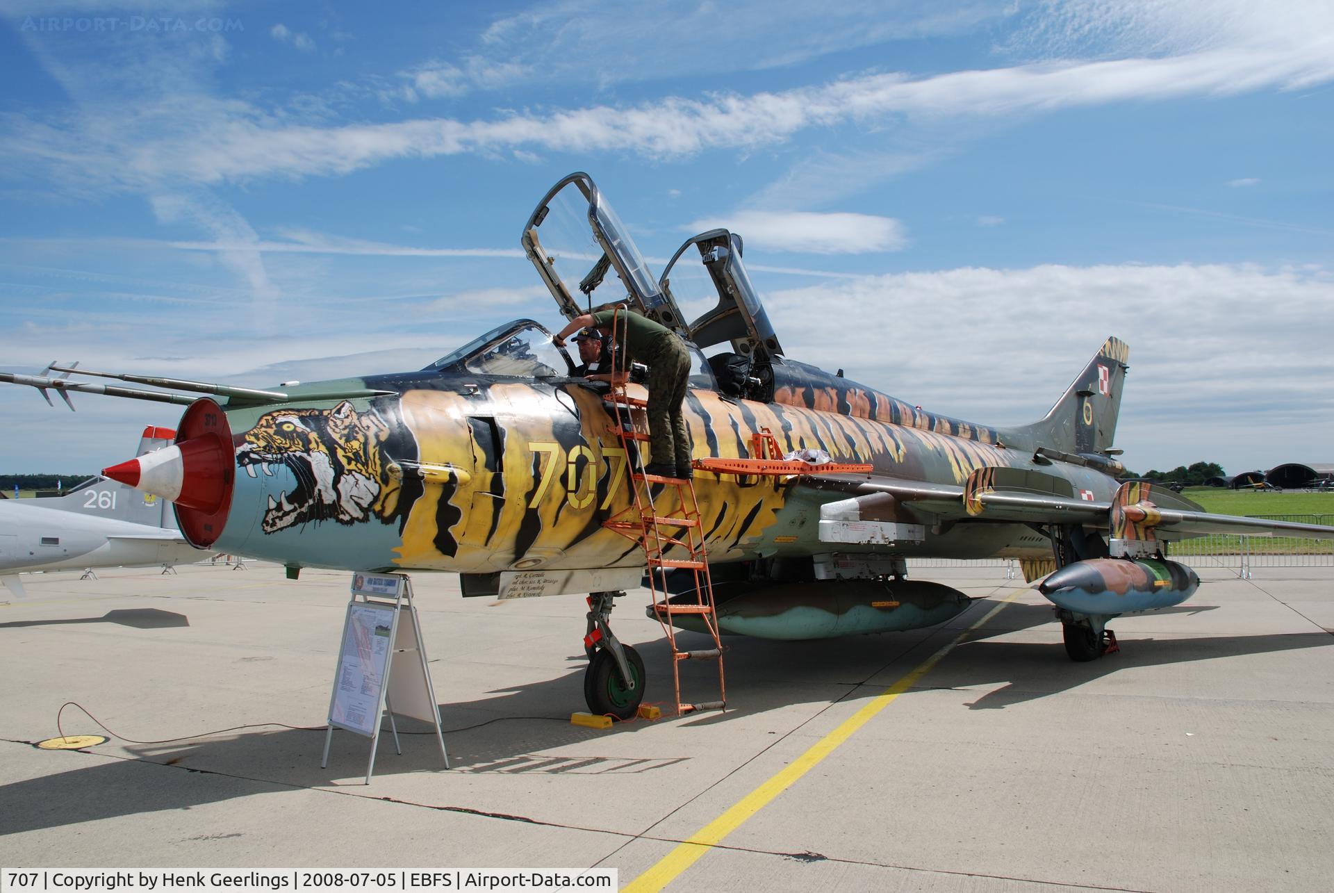 707, Sukhoi Su-22UM-3K C/N 17532369707, Florennes , Belgian AF Open day