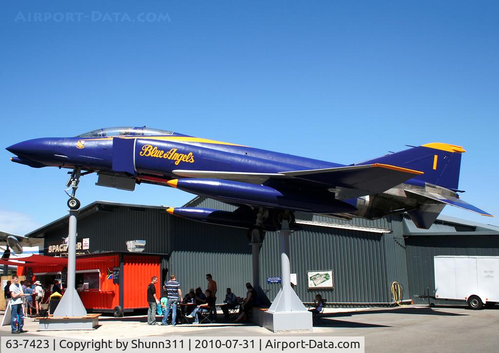 63-7423, 1963 McDonnell F-4C Phantom II C/N 364, F-4 Phantom preserved inside Technik Speyer Museum in Blue Angles c/s...