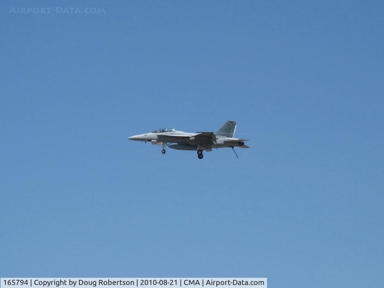 165794, Boeing F/A-18F Super Hornet C/N 1521/F020, Boeing F/A-18F SUPER HORNET, everything down & dirty pass