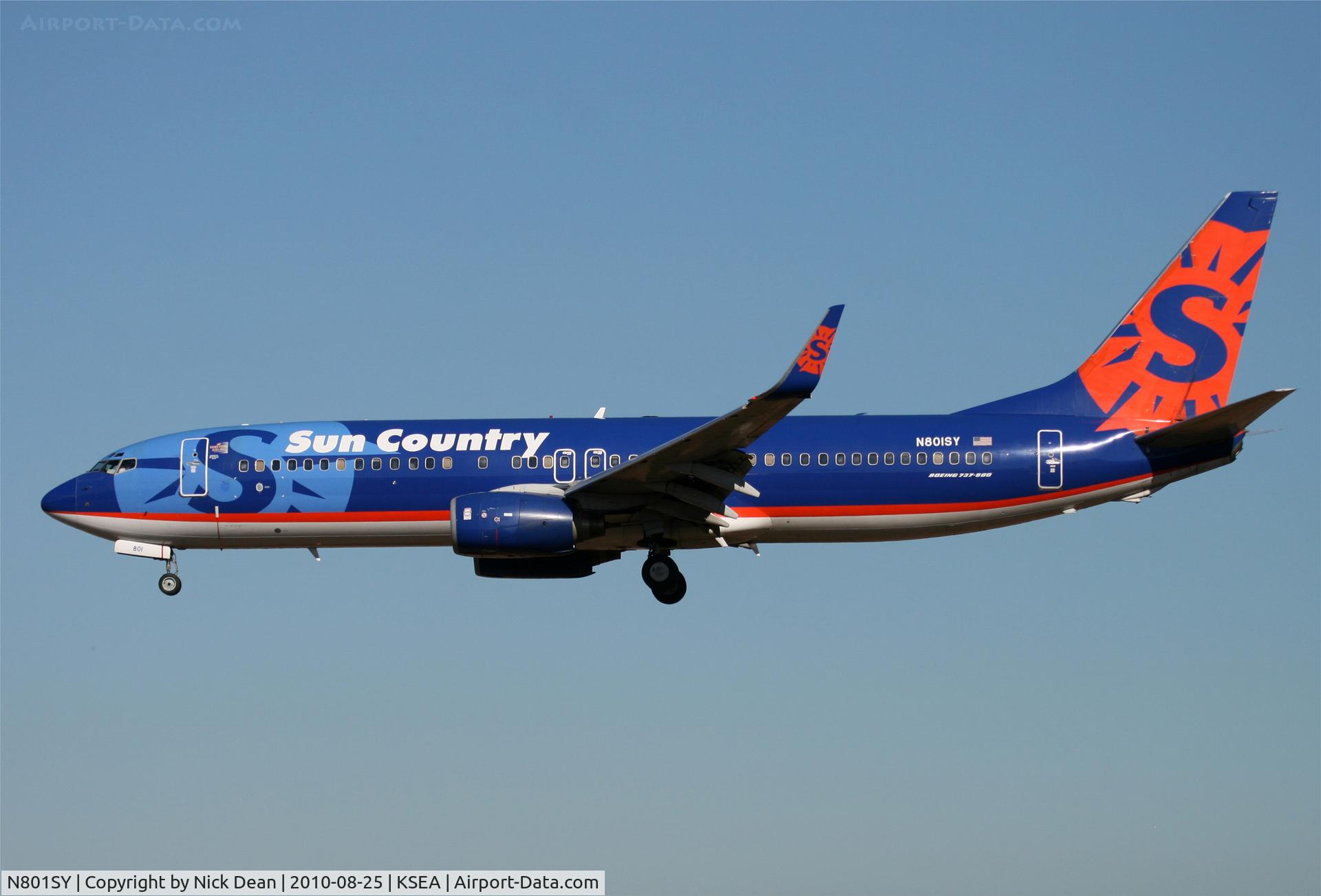N801SY, 2001 Boeing 737-8Q8 C/N 30332, KSEA