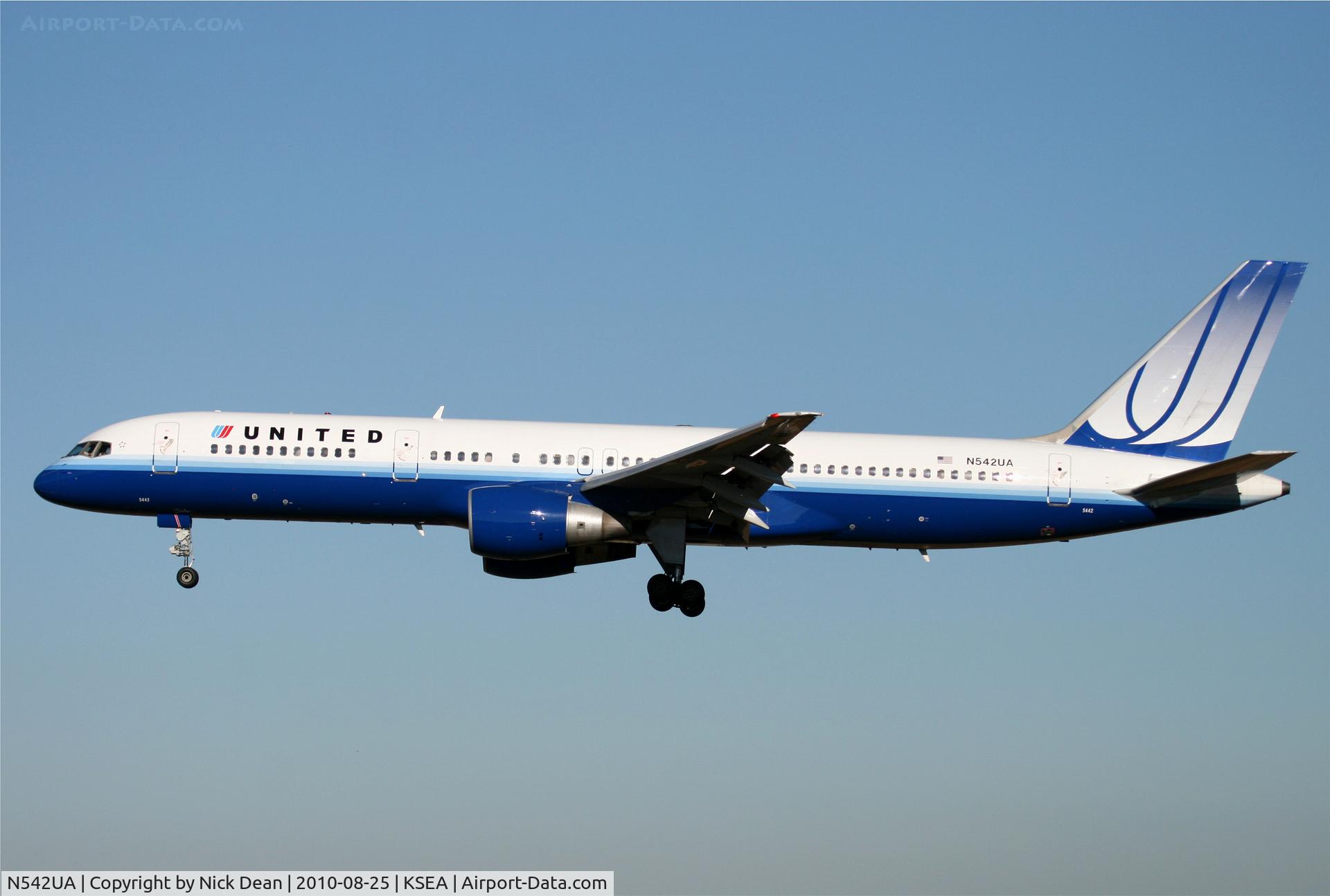 N542UA, 1991 Boeing 757-222 C/N 25276, KSEA