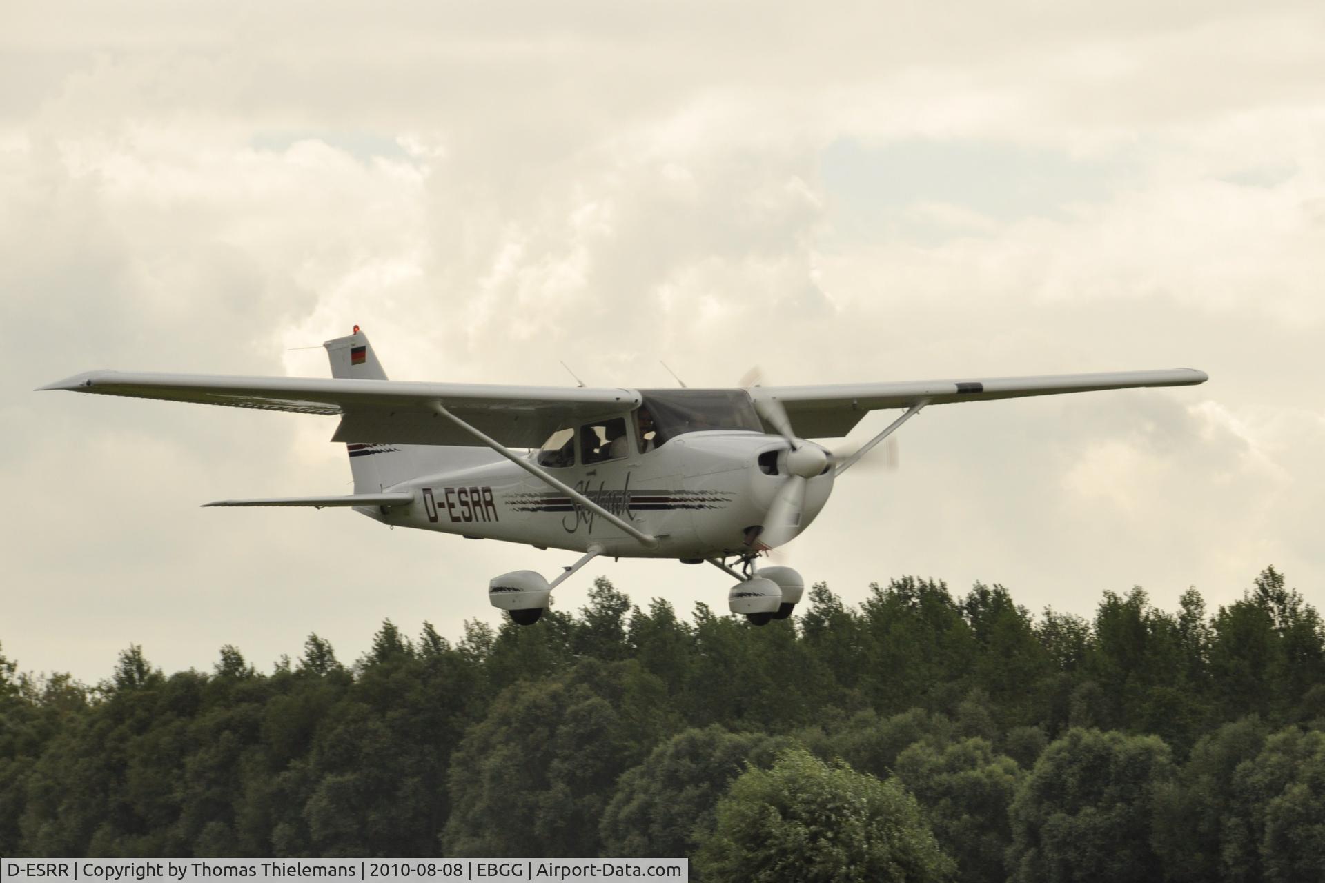 D-ESRR, 1997 Cessna 172R C/N 172-80212, Opendeurdag VZP 2010