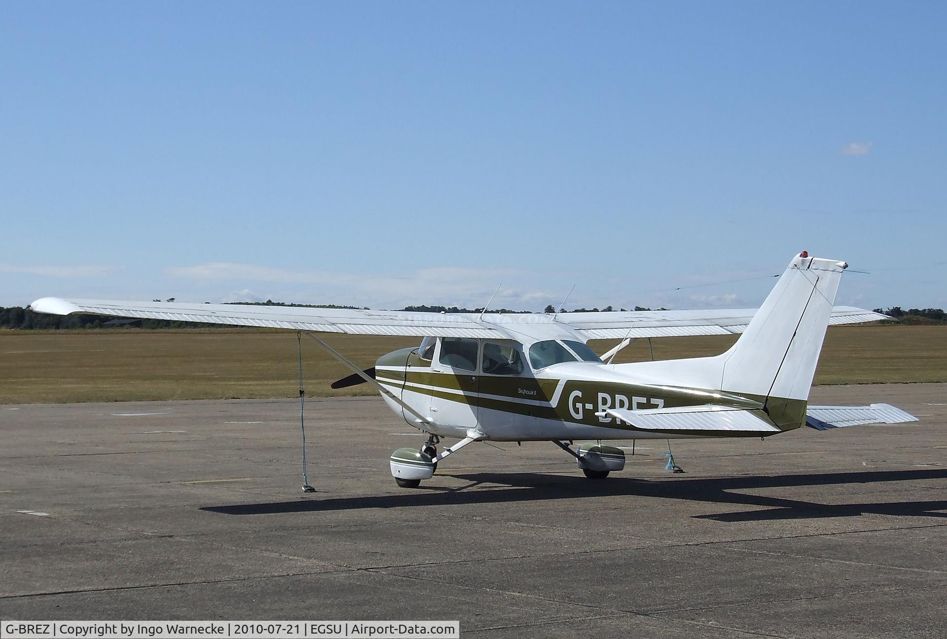 G-BREZ, 1976 Cessna 172M Skyhawk C/N 172-66742, Cessna 172M Skyhawk II at Duxford airfield