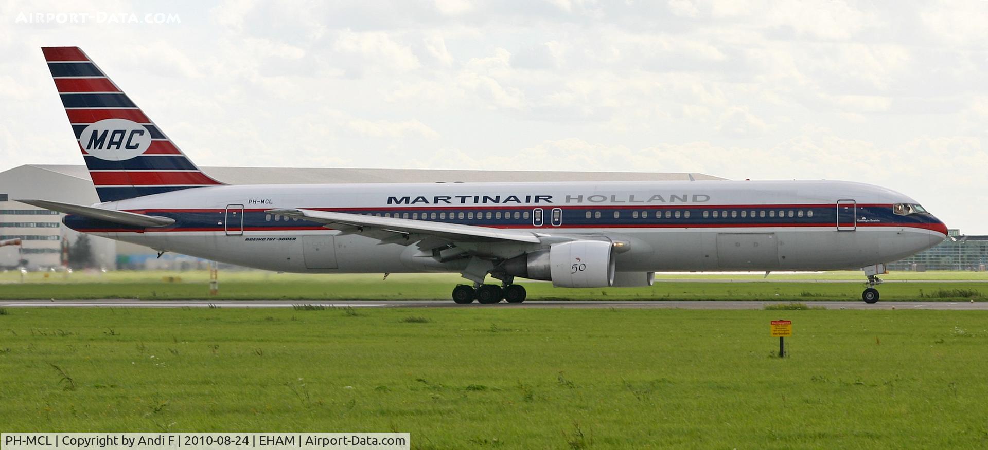 PH-MCL, 1992 Boeing 767-31A/ER C/N 26469, Martin Air Retro