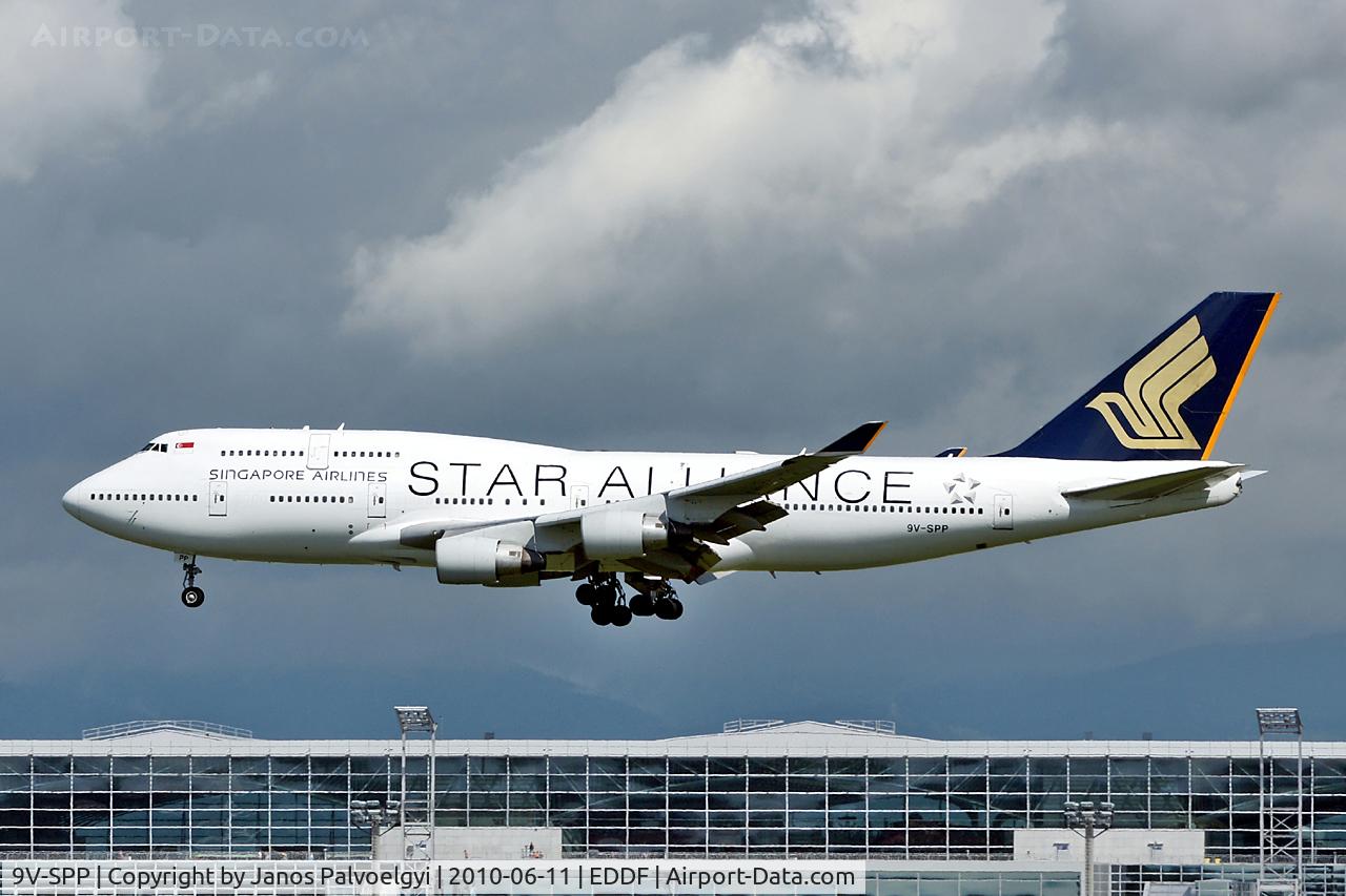 9V-SPP, 2001 Boeing 747-412 C/N 28029, Star Alliance (Singapore Airlines) Boeing B747-412 to approach on RWY25L in FRA/EDDF