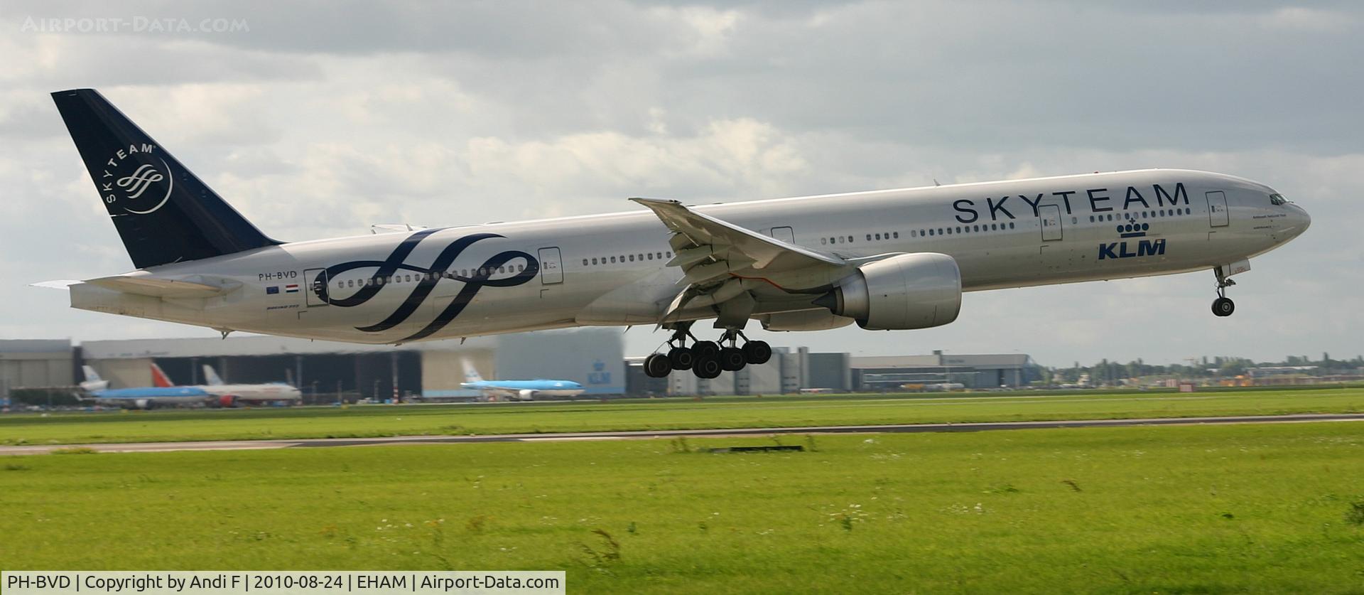 PH-BVD, 2009 Boeing 777-306/ER C/N 35979, -