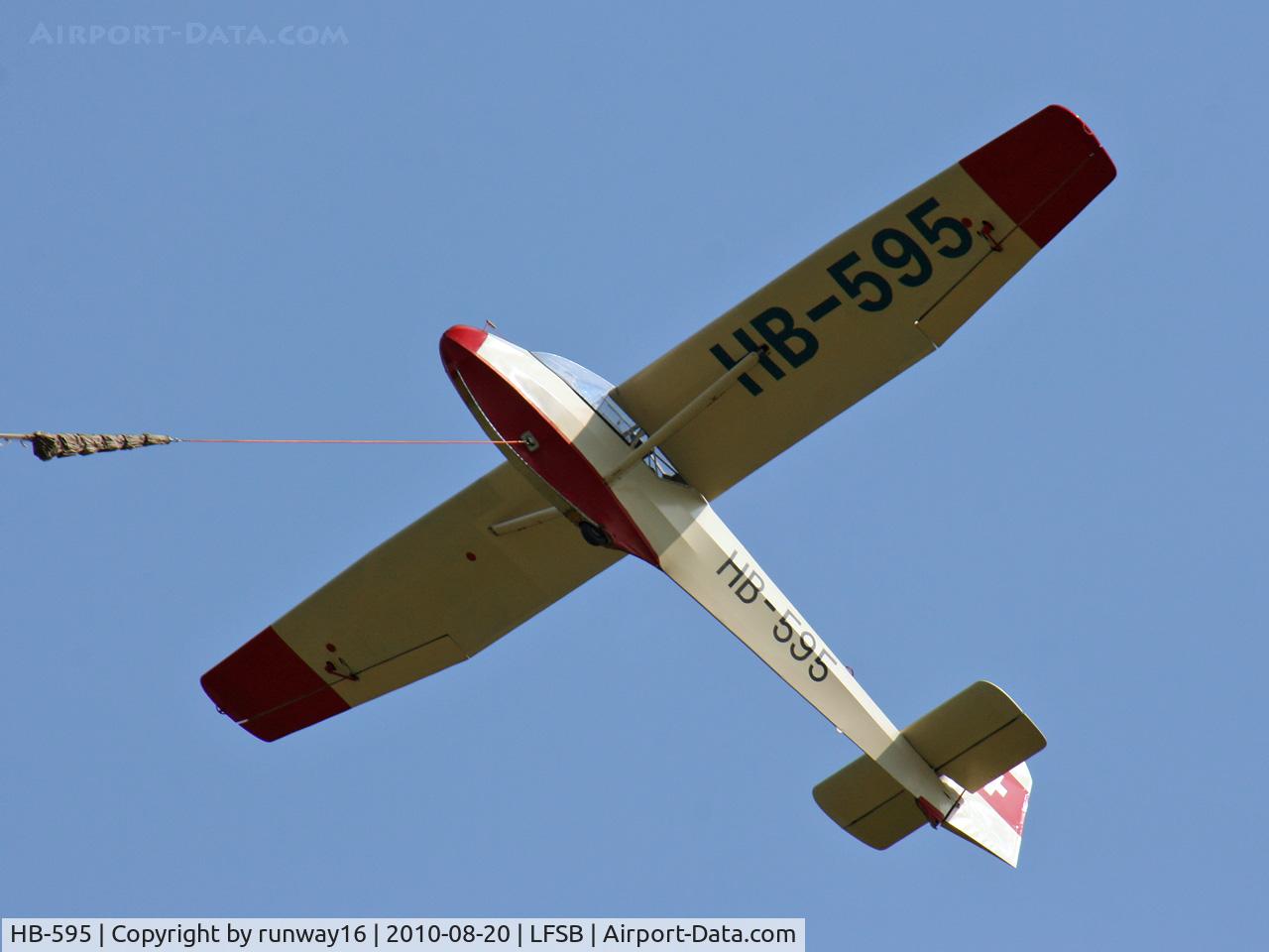 HB-595, 1957 Schleicher Ka-4 Rhonlerche II C/N 261, it is a beautifull friday without any clouds - a perfect glider week-end