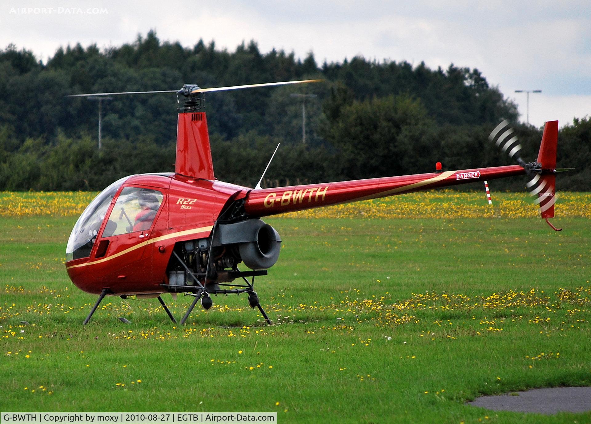 G-BWTH, 1991 Robinson R22 Beta C/N 1767, Robinson R22 Beta ex HB-XYD at Wycombe Air Park