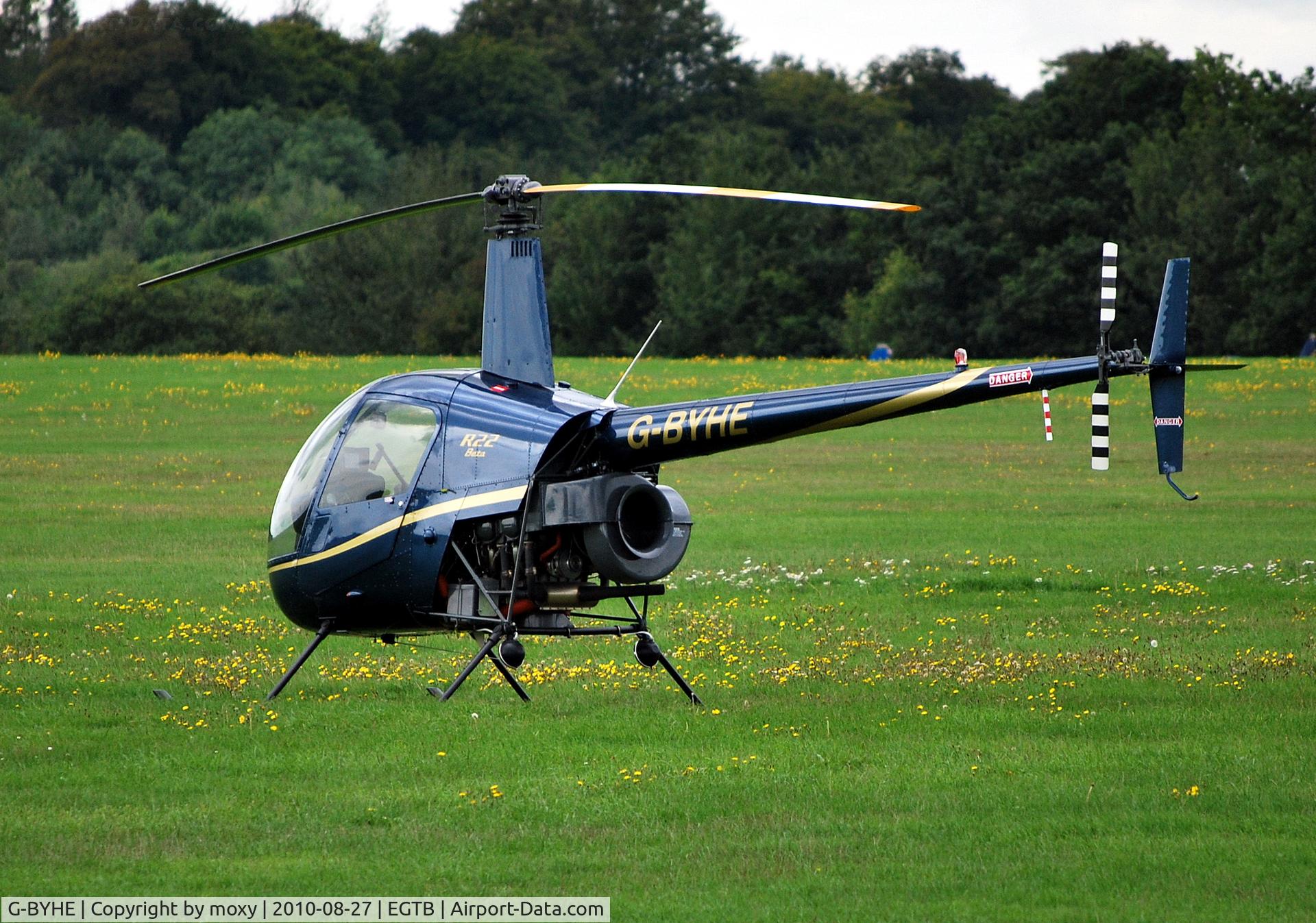 G-BYHE, 1991 Robinson R22 Beta C/N 2023, Robinson R22 Beta at Wycombe Air Park