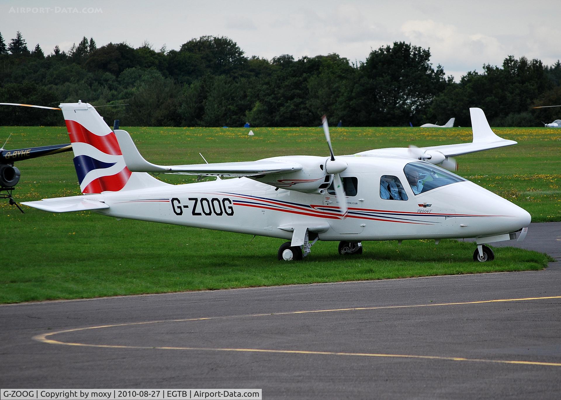 G-ZOOG, 2010 Tecnam P-2006T C/N 049, Tecnam P2006T at Wycombe Air Park