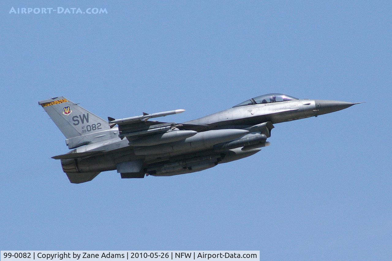 99-0082, 1999 Lockheed Martin F-16CJ Fighting Falcon C/N CC-217, At NASJRB Fort Worth, TX