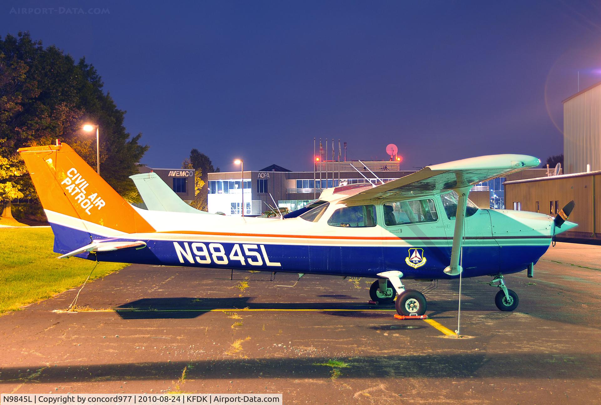 N9845L, 1986 Cessna 172P C/N 17276634, KFDK.  8/24/2010.