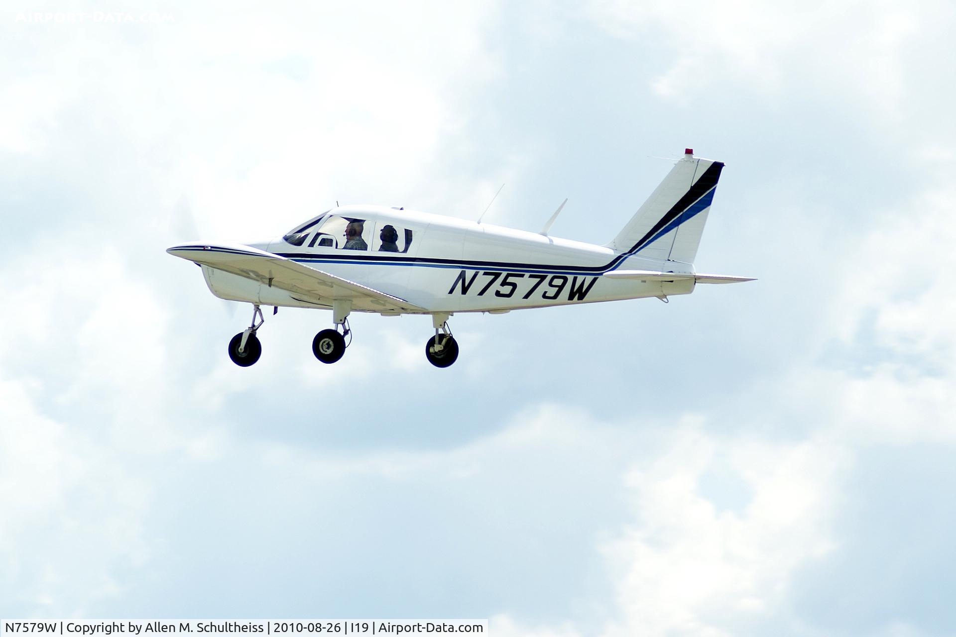 N7579W, 1964 Piper PA-28-180 C/N 28-1515, Piper PA-28-180