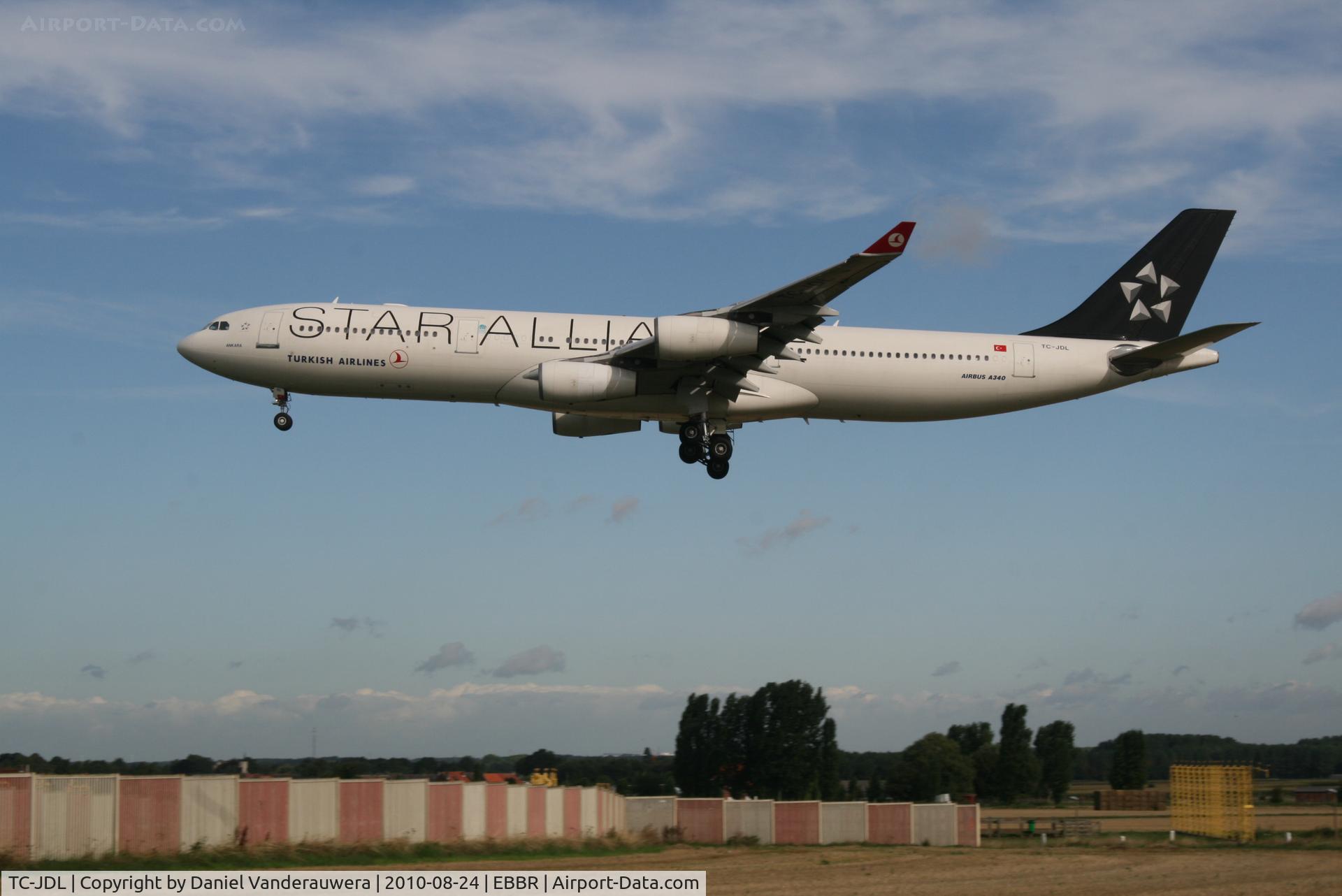 TC-JDL, 1994 Airbus A340-311 C/N 057, Arrival of flight TK1937 to RWY 25L