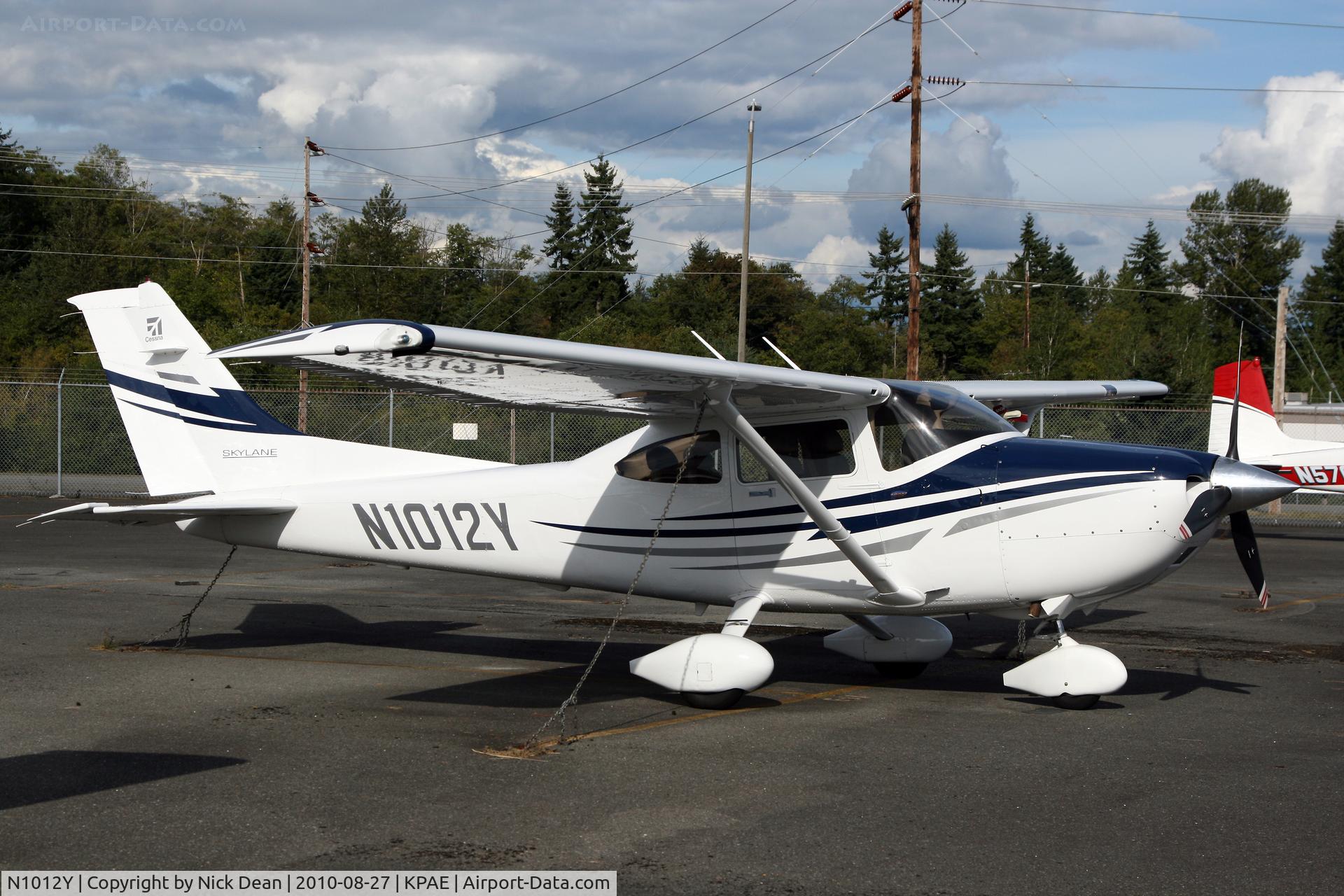 N1012Y, 2005 Cessna 182T Skylane C/N 18281543, KPAE