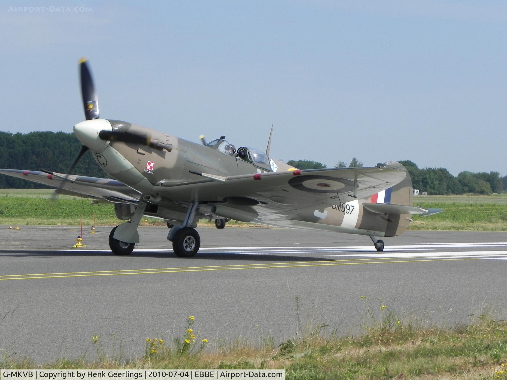 G-MKVB, 1942 Supermarine 349 Spitfire LF.Vb C/N CBAF.2461, Bauvechain AFB Openday , Belgium